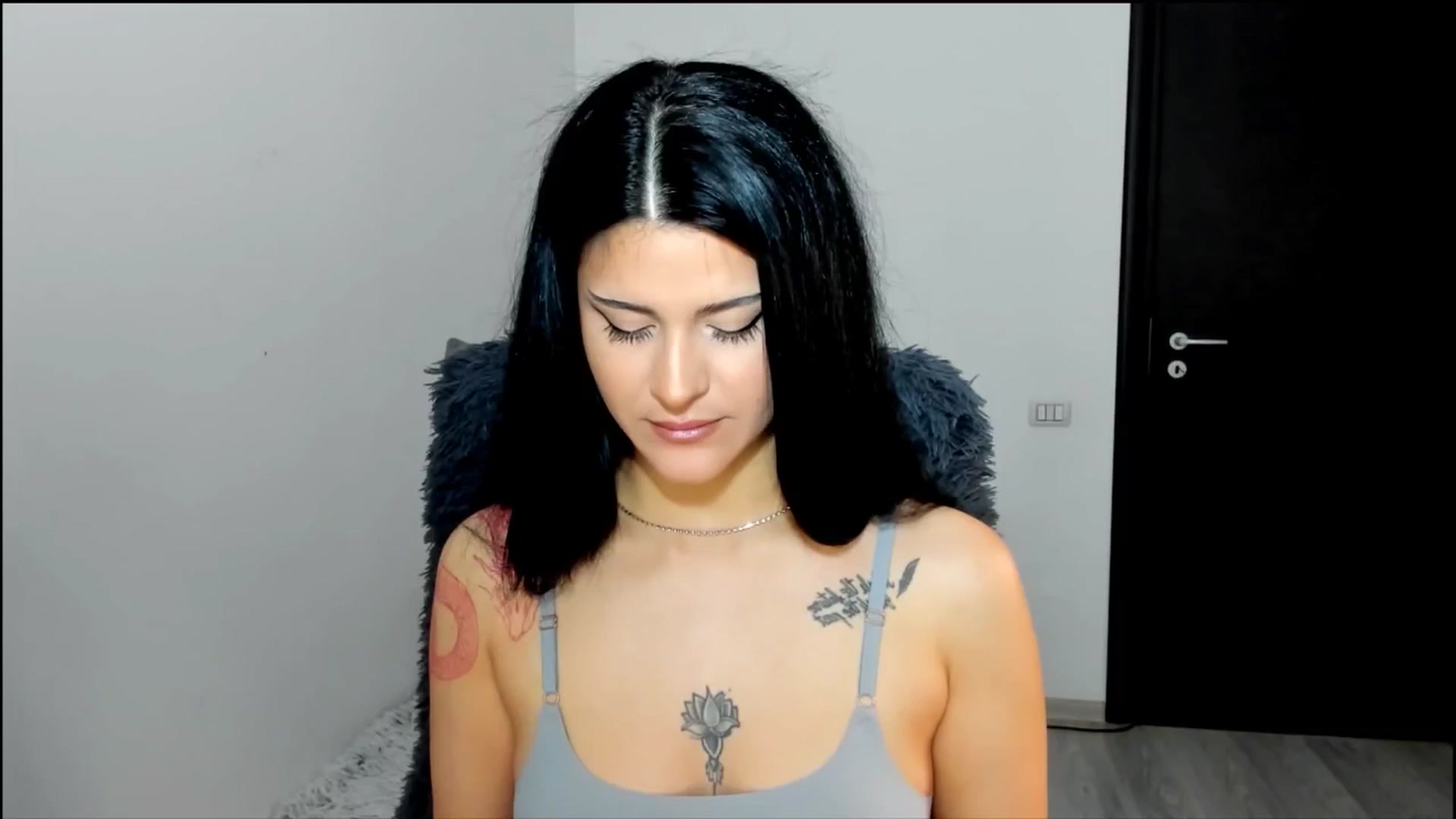 Gallery image thumbnail from Tabitha18's myfreecams stream on, 03/12/2025, 05:31 image 1 of 20