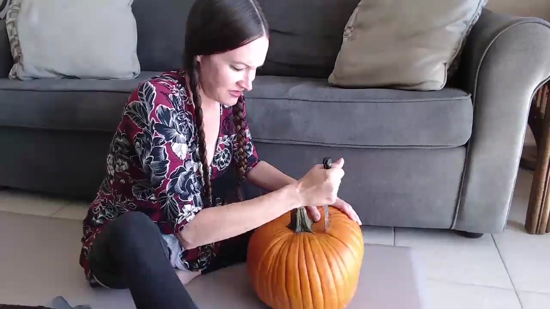 Gallery image thumbnail from TabooMILF43's myfreecams stream on, 10/28/2024, 16:10 image 10 of 20