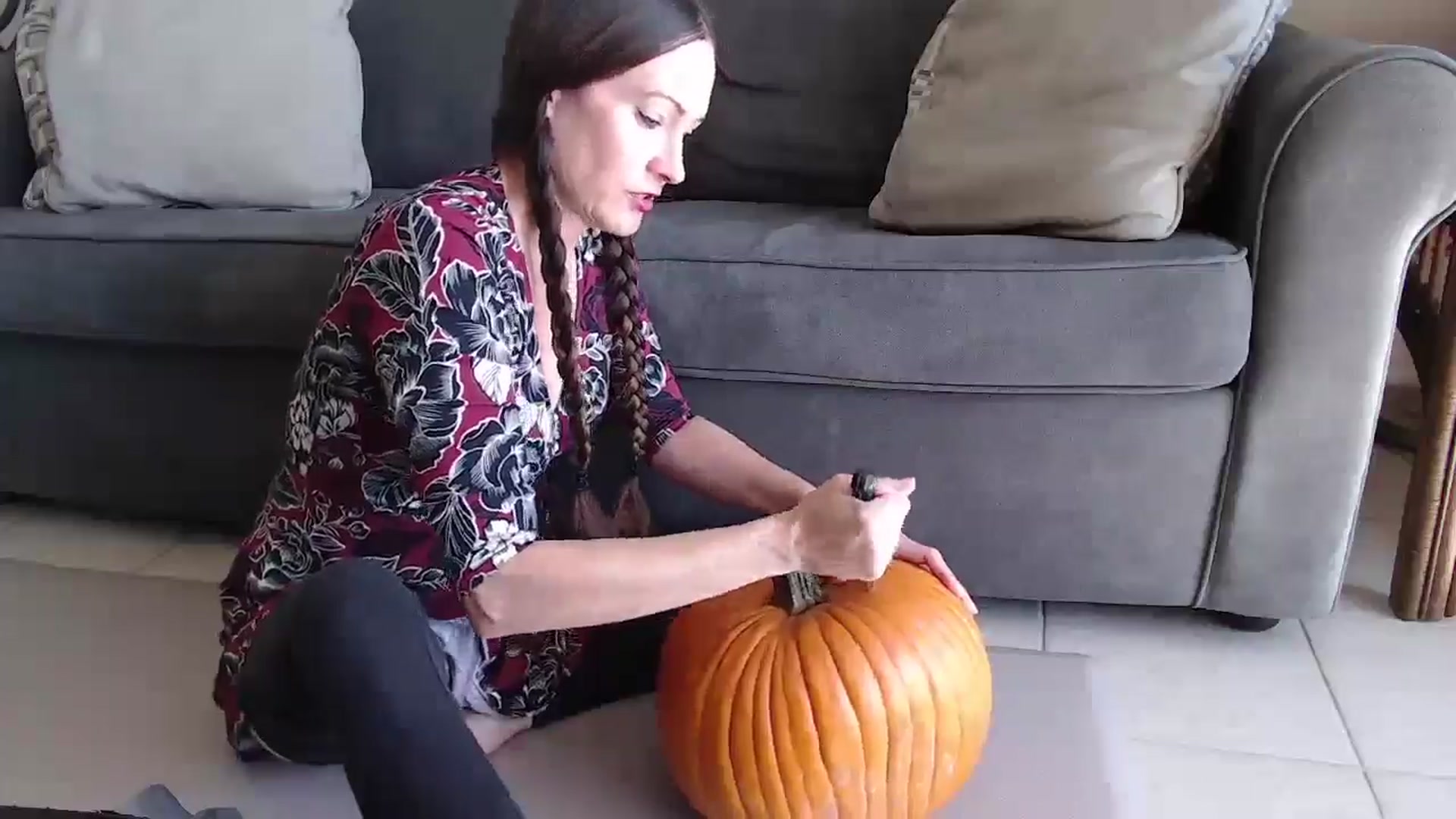 Gallery image thumbnail from TabooMILF43's myfreecams stream on, 10/28/2024, 16:10 image 9 of 20