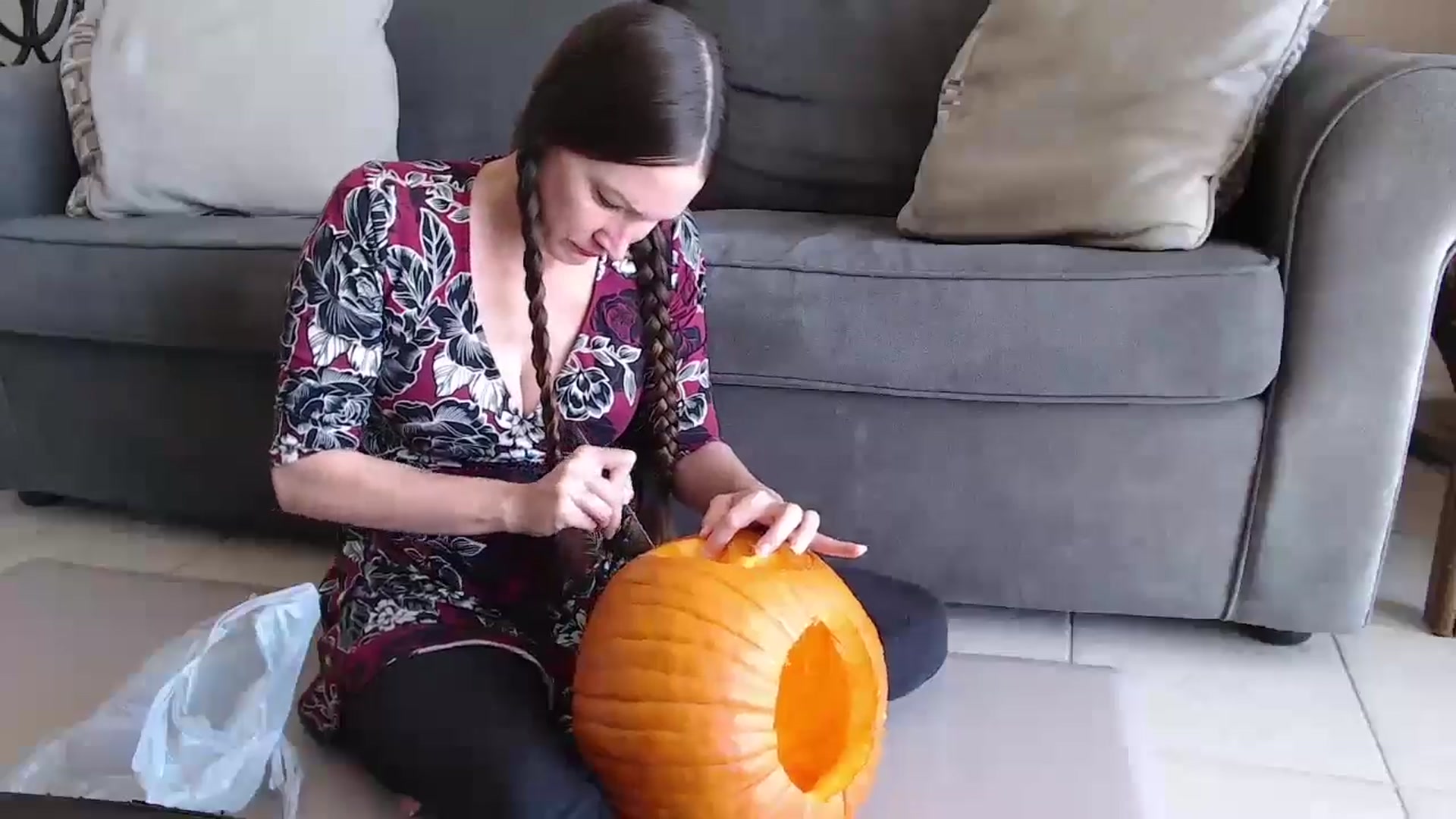 Gallery image thumbnail from TabooMILF43's myfreecams stream on, 10/28/2024, 16:35 image 14 of 20