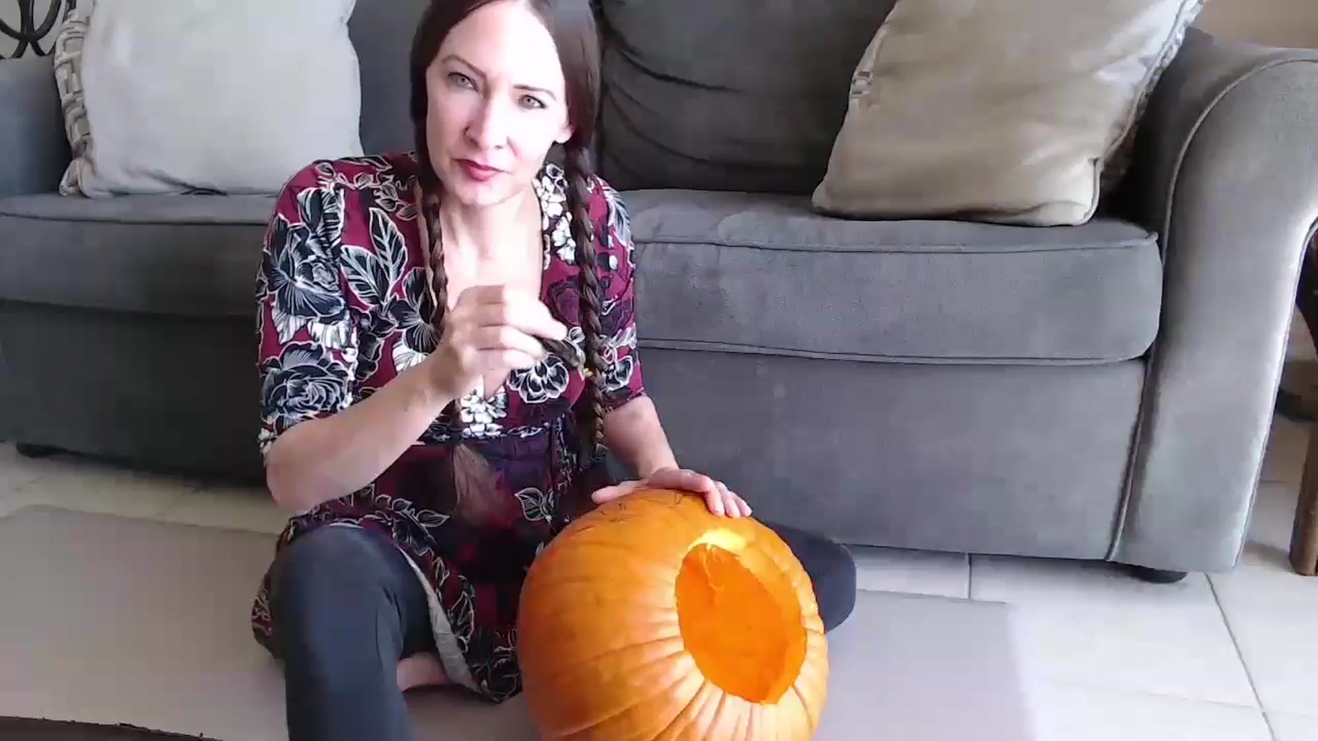 Gallery image thumbnail from TabooMILF43's myfreecams stream on, 10/28/2024, 16:35 image 10 of 20