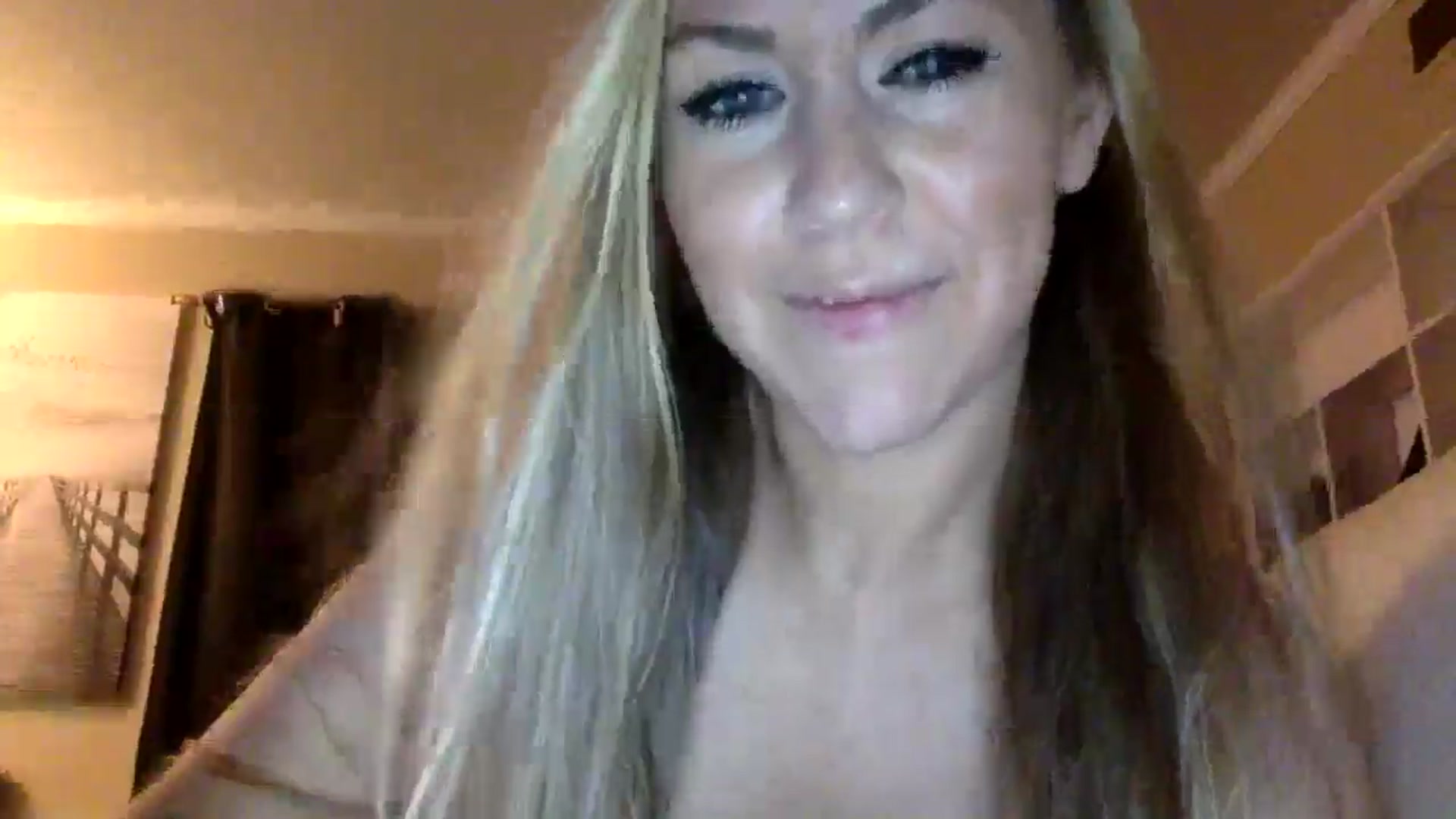 Gallery image thumbnail from Tabootha's myfreecams stream on, 09/24/2025, 16:41 image 16 of 20