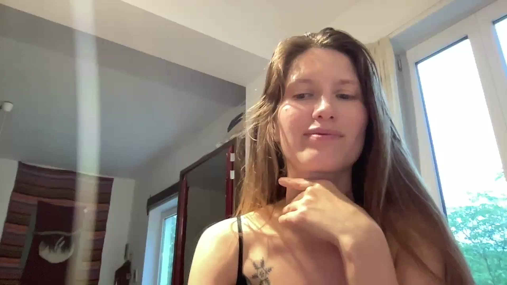 Gallery image thumbnail from Tai_tai's myfreecams stream on, 07/08/2024, 19:46 image 4 of 20