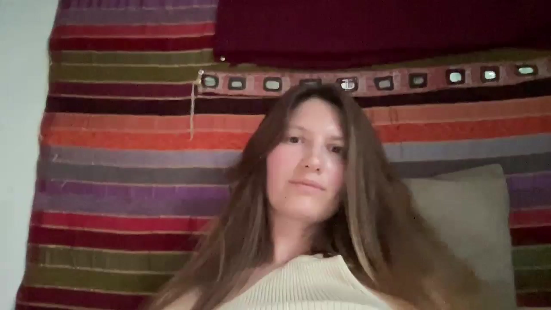 Gallery image thumbnail from Tai_tai's myfreecams stream on, 07/09/2024, 15:54 image 17 of 20