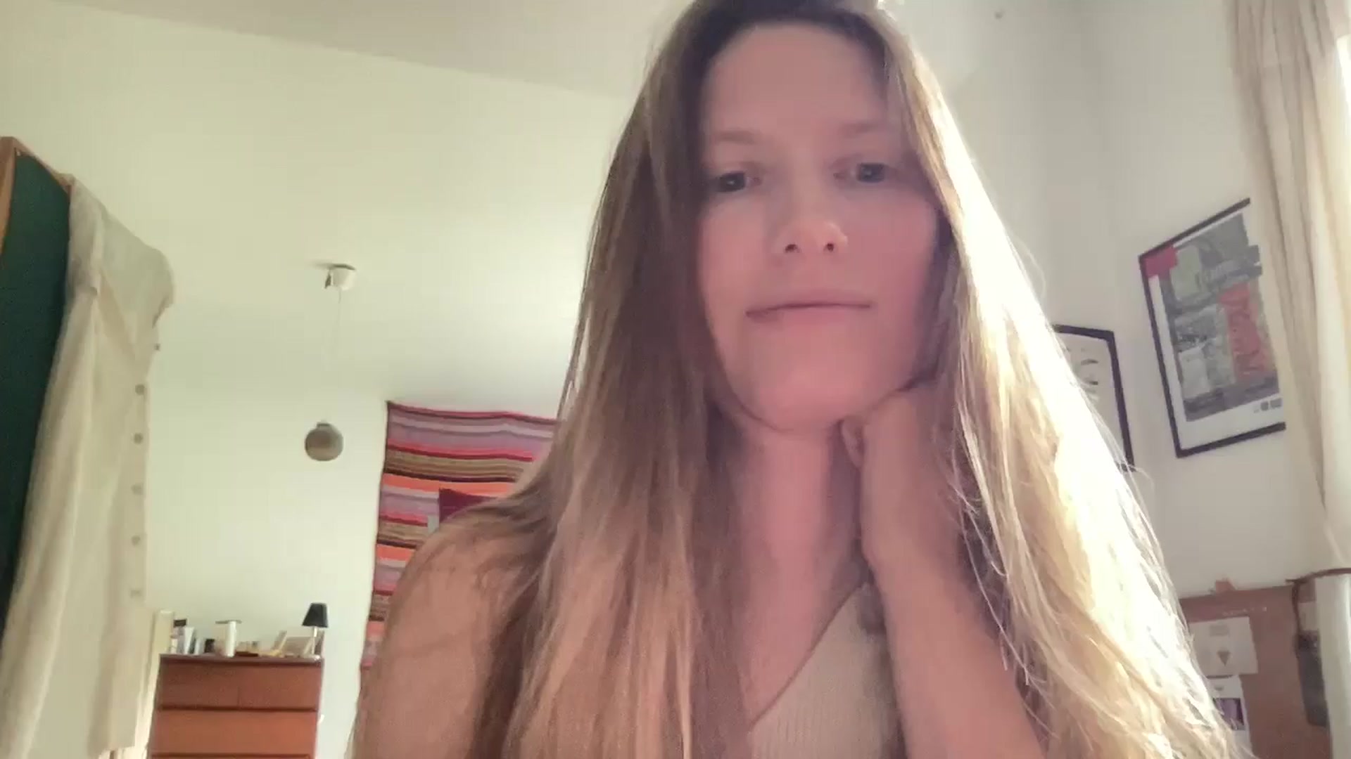 Gallery image thumbnail from Tai_tai's myfreecams stream on, 07/09/2024, 17:16 image 1 of 20