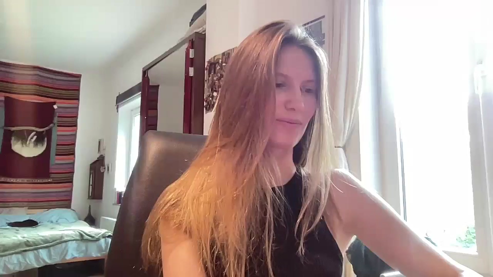 Gallery image thumbnail from Tai_tai's myfreecams stream on, 07/10/2024, 13:23 image 6 of 20