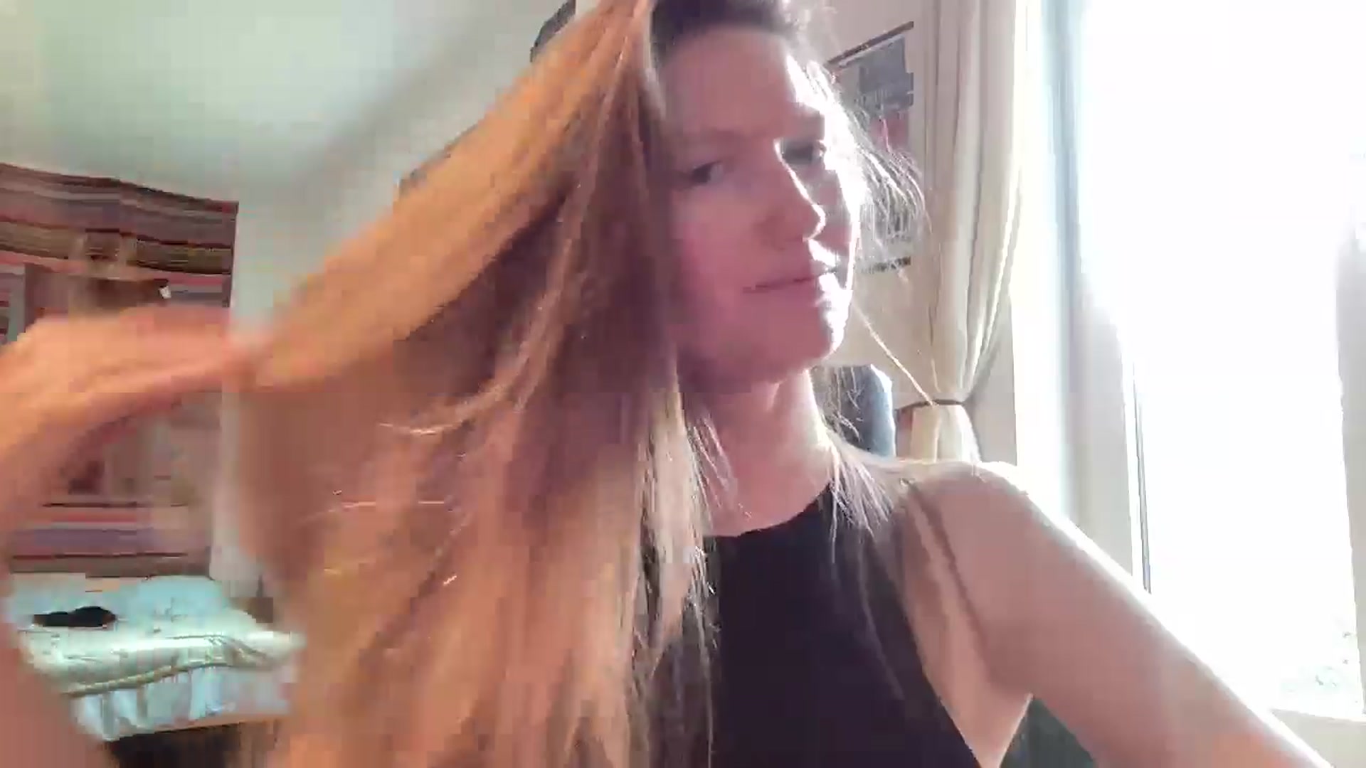 Gallery image thumbnail from Tai_tai's myfreecams stream on, 07/10/2024, 13:23 image 3 of 20