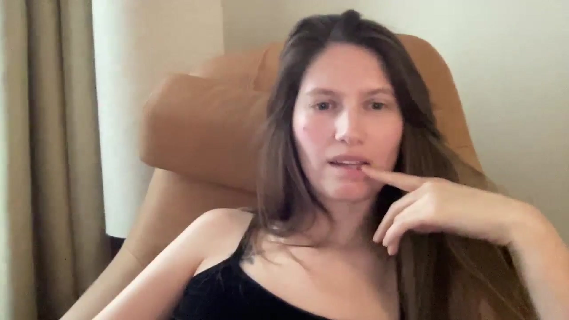 Gallery image thumbnail from Tai_tai's myfreecams stream on, 11/01/2024, 13:30 image 5 of 20