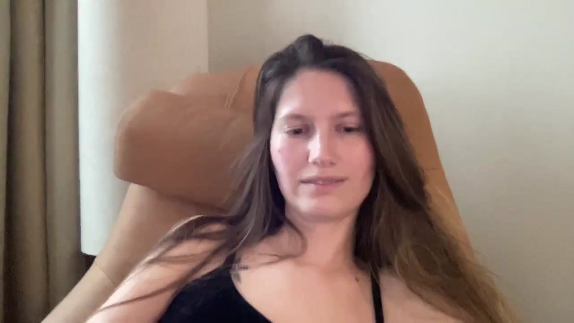 Gallery image thumbnail from Tai_tai's myfreecams stream on, 11/01/2024, 13:30 image 13 of 20