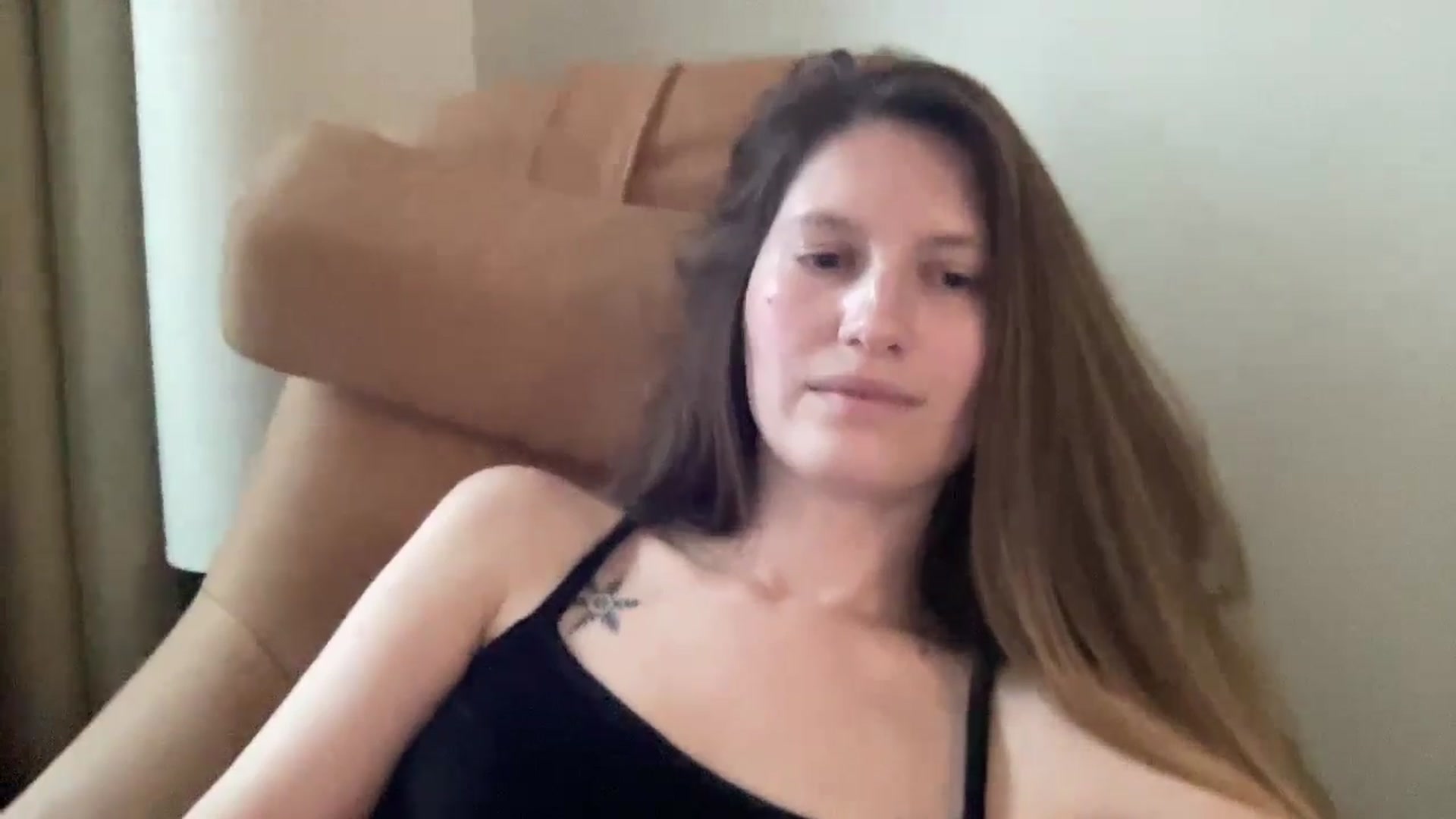 Gallery image thumbnail from Tai_tai's myfreecams stream on, 11/01/2024, 13:30 image 20 of 20
