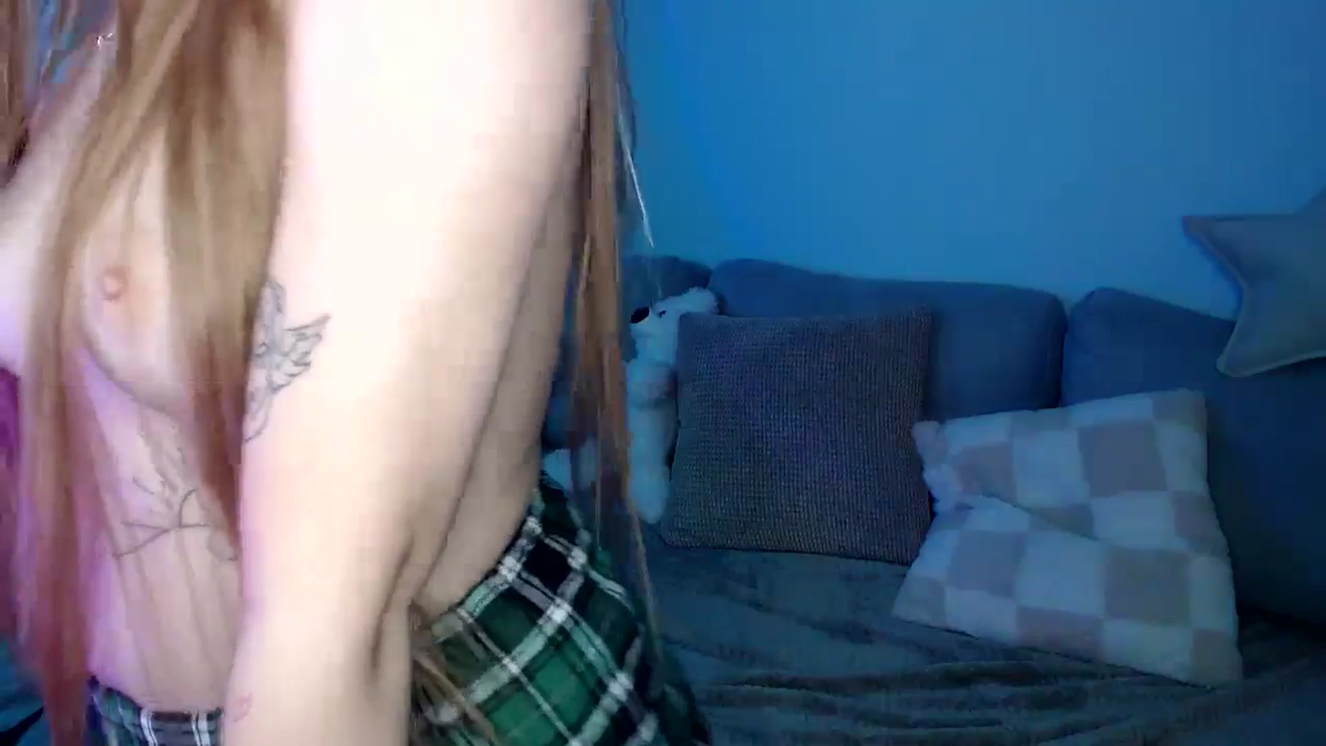 Gallery image thumbnail from TaisiaHot's myfreecams stream on, 12/18/2024, 13:42 image 12 of 20