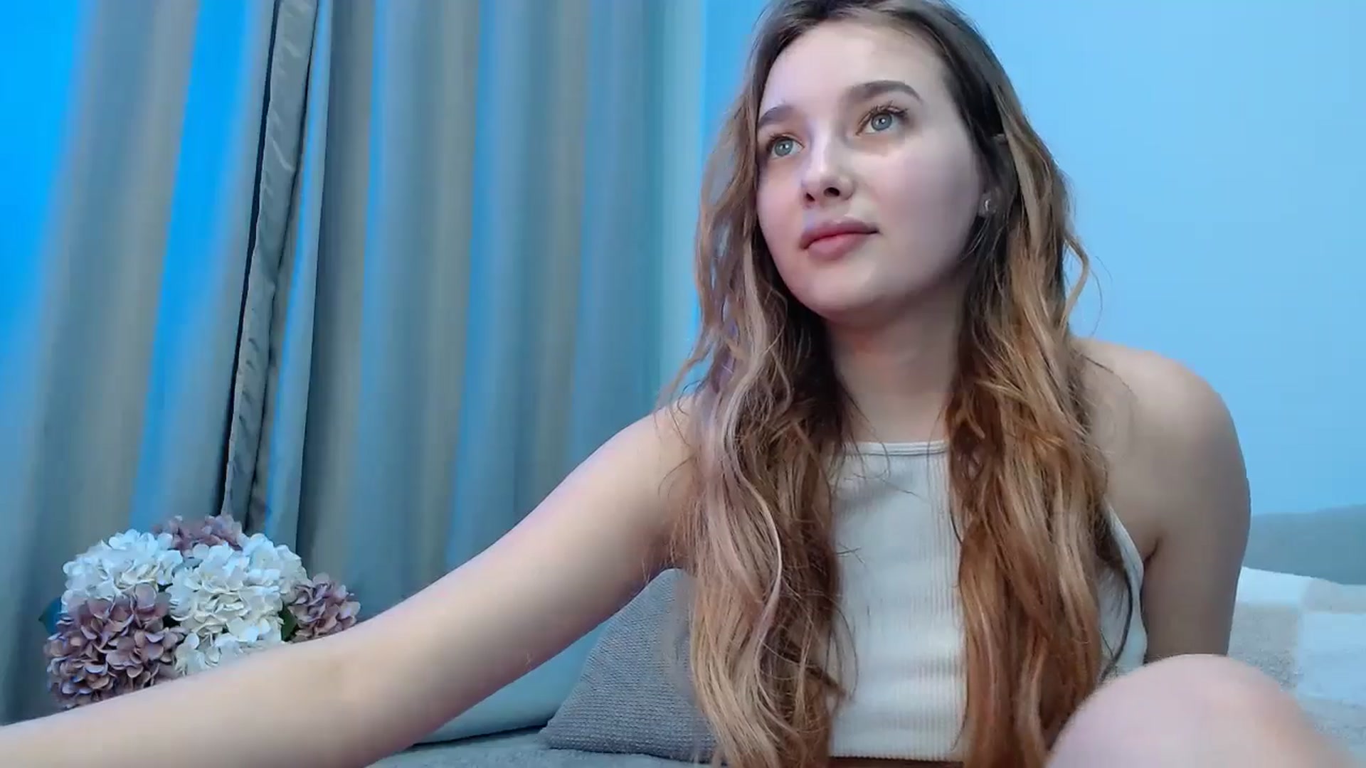 Gallery image thumbnail from TaisiaHot's myfreecams stream on, 02/10/2025, 10:14 image 14 of 20