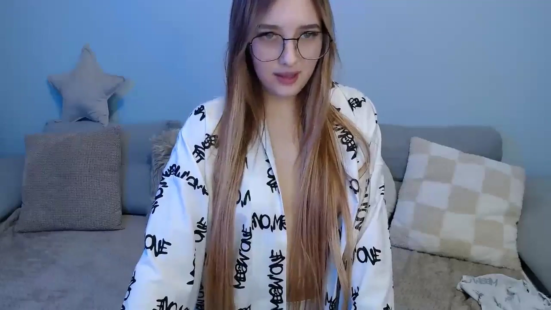 Gallery image thumbnail from TaisiaHot's myfreecams stream on, 02/25/2025, 10:51 image 2 of 20