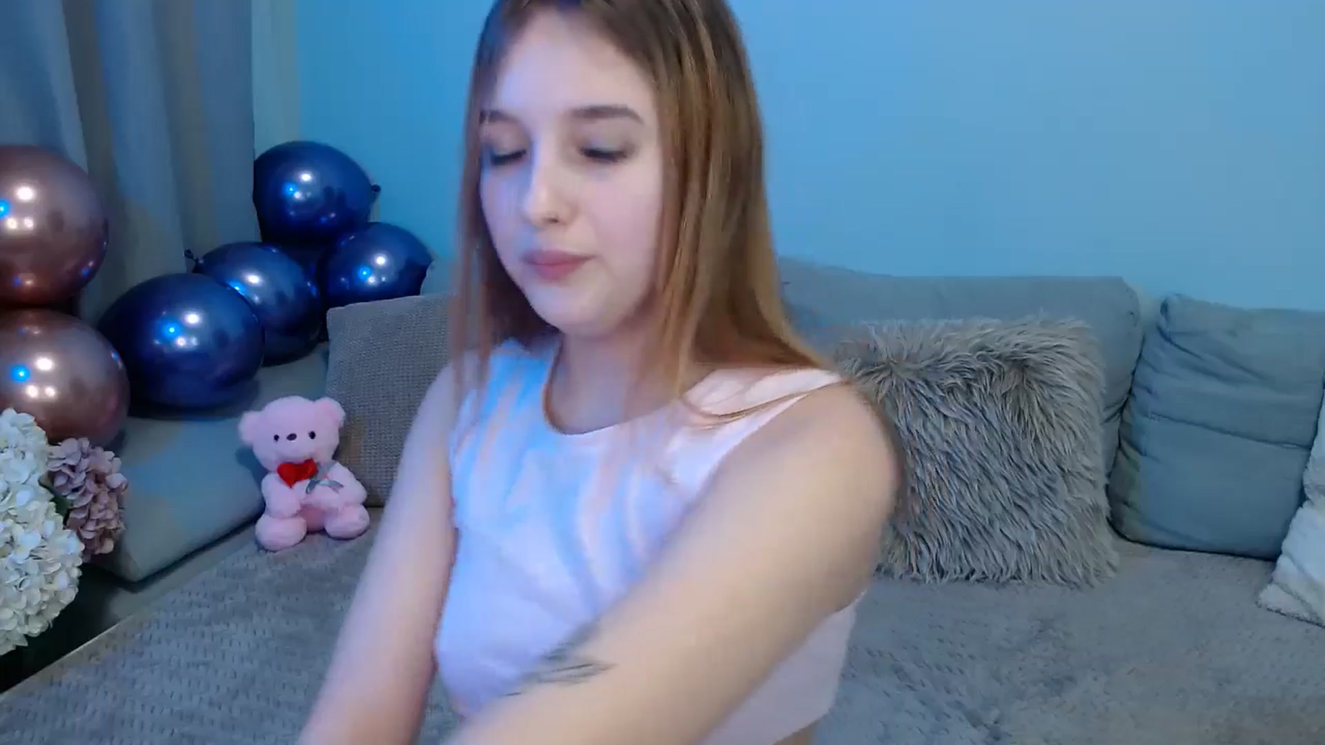 Gallery image thumbnail from TaisiaHot's myfreecams stream on, 03/04/2025, 10:30 image 18 of 20