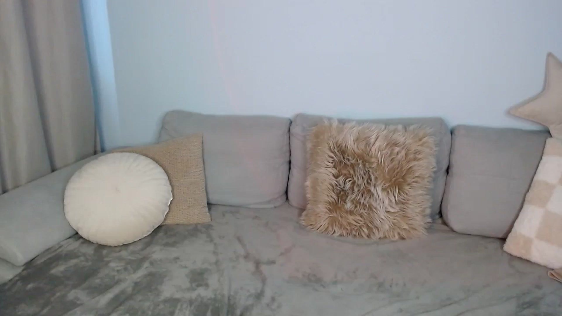 Gallery image thumbnail from TaisiaHot's myfreecams stream on, 03/31/2025, 12:33 image 8 of 20