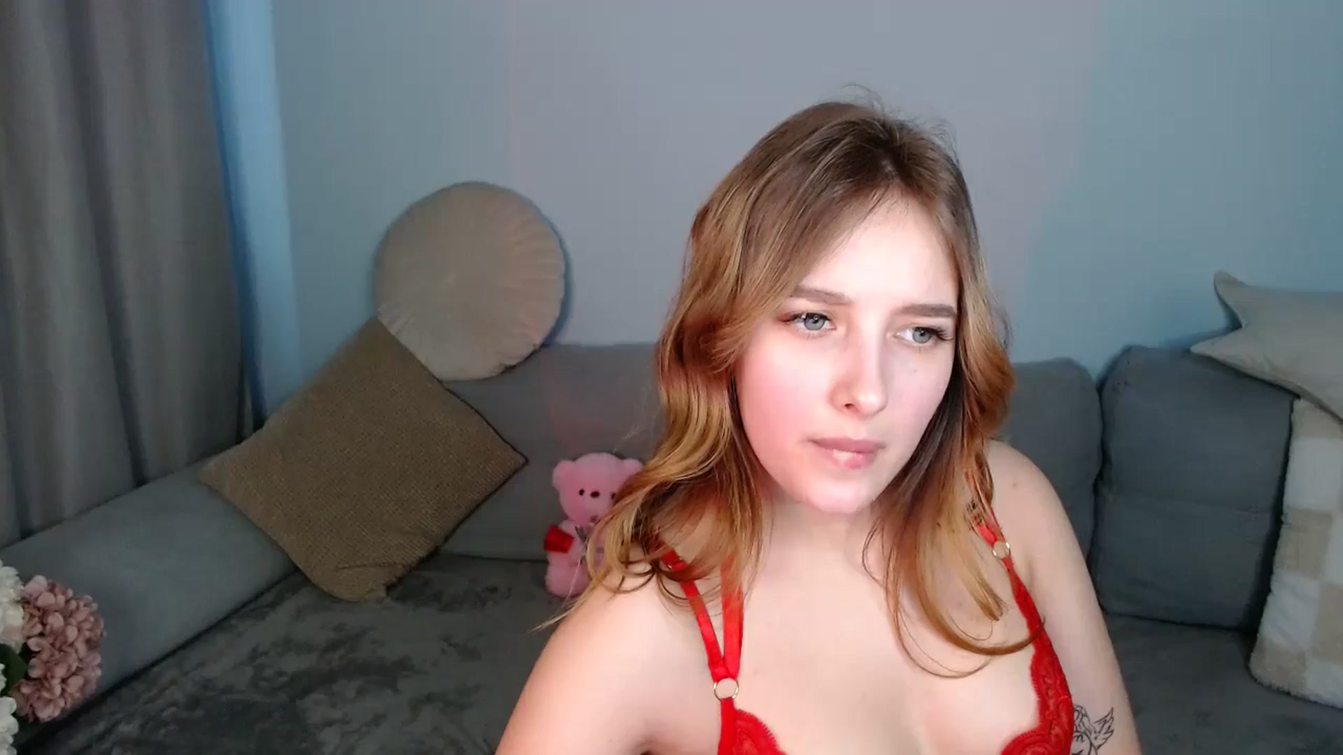 Gallery image thumbnail from TaisiaHot's myfreecams stream on, 04/06/2025, 10:05 image 11 of 20