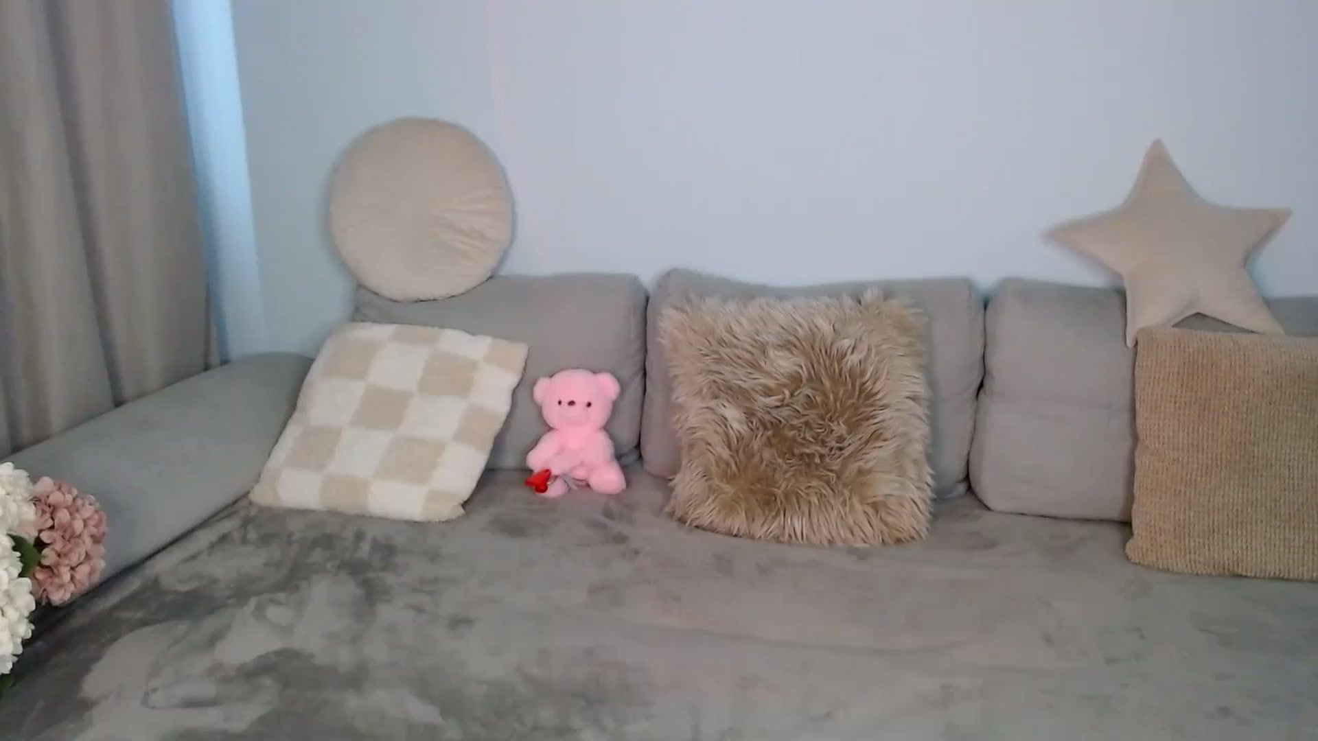 Gallery image thumbnail from TaisiaHot's myfreecams stream on, 04/07/2025, 08:24 image 3 of 20