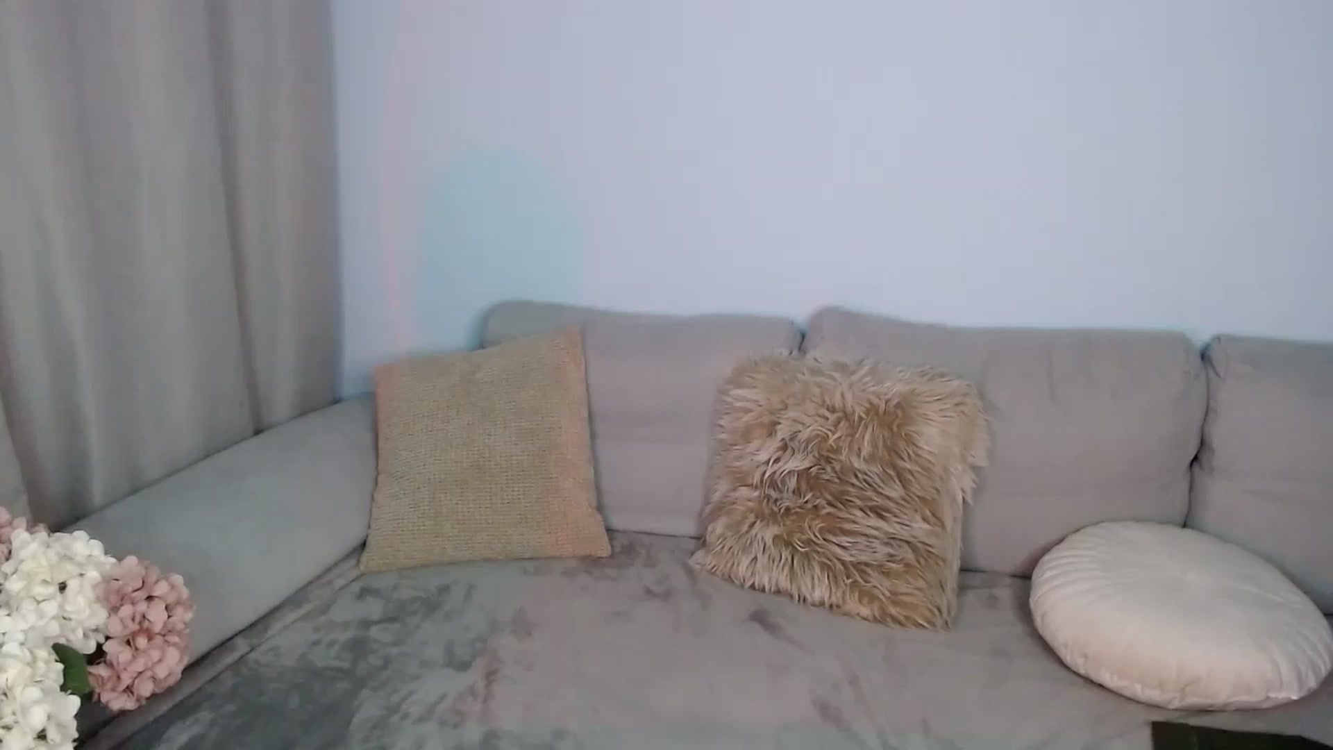 Gallery image thumbnail from TaisiaHot's myfreecams stream on, 04/19/2025, 11:34 image 3 of 20