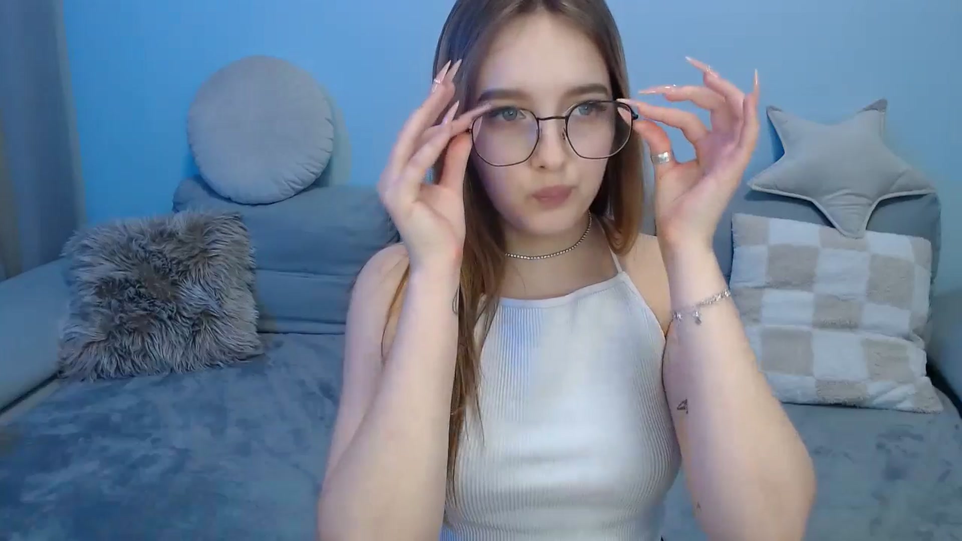 Gallery image thumbnail from TaisiaHot's myfreecams stream on, 04/21/2025, 10:57 image 17 of 20