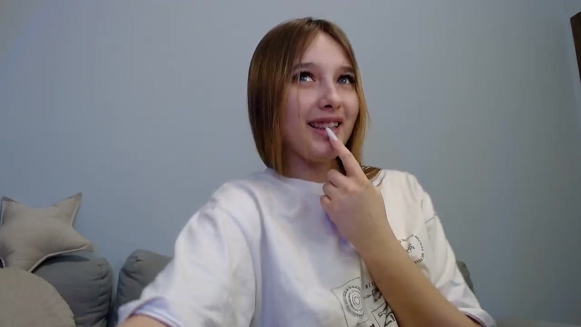 Gallery image thumbnail from TaisiaHot's myfreecams stream on, 04/29/2025, 12:08 image 12 of 20