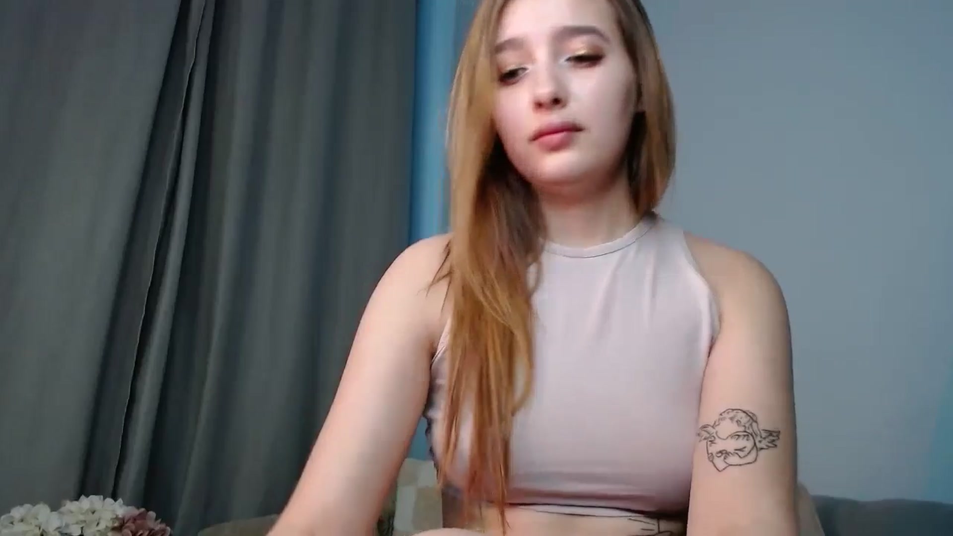 Gallery image thumbnail from TaisiaHot's myfreecams stream on, 05/19/2025, 10:54 image 5 of 20