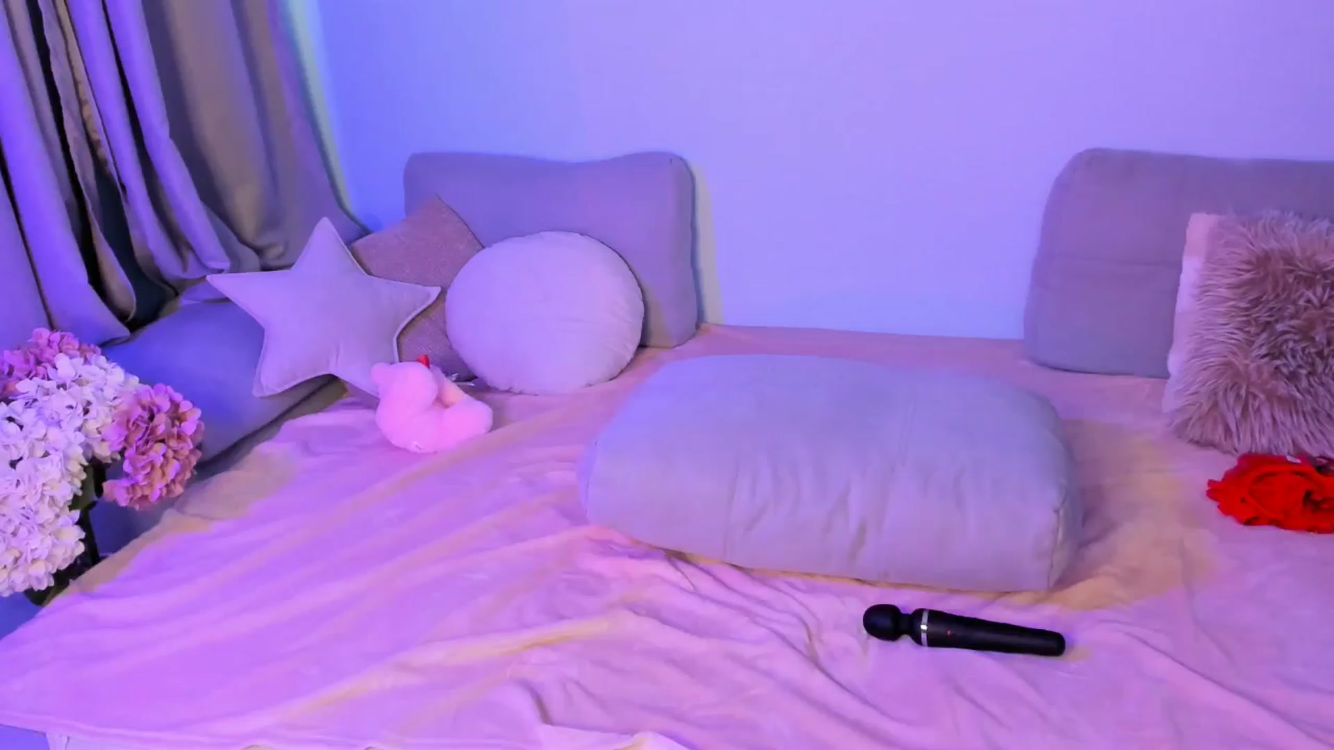 Gallery image thumbnail from TaisiaHot's myfreecams stream on, 07/20/2025, 10:46 image 15 of 20