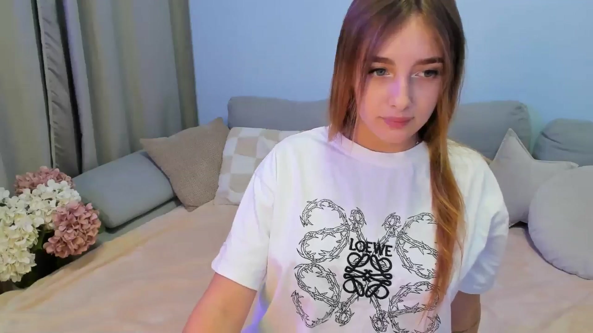 Gallery image thumbnail from TaisiaHot's myfreecams stream on, 08/13/2025, 10:43 image 18 of 20
