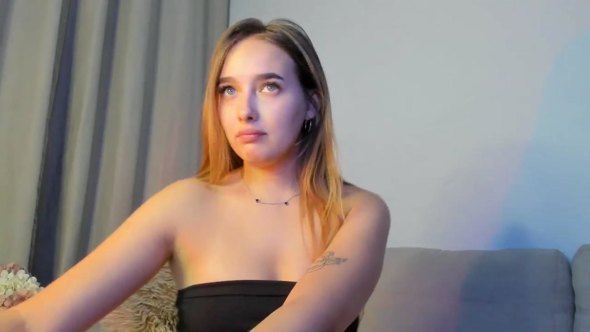 Gallery image thumbnail from TaisiaHot's myfreecams stream on, 08/26/2025, 13:54 image 20 of 20