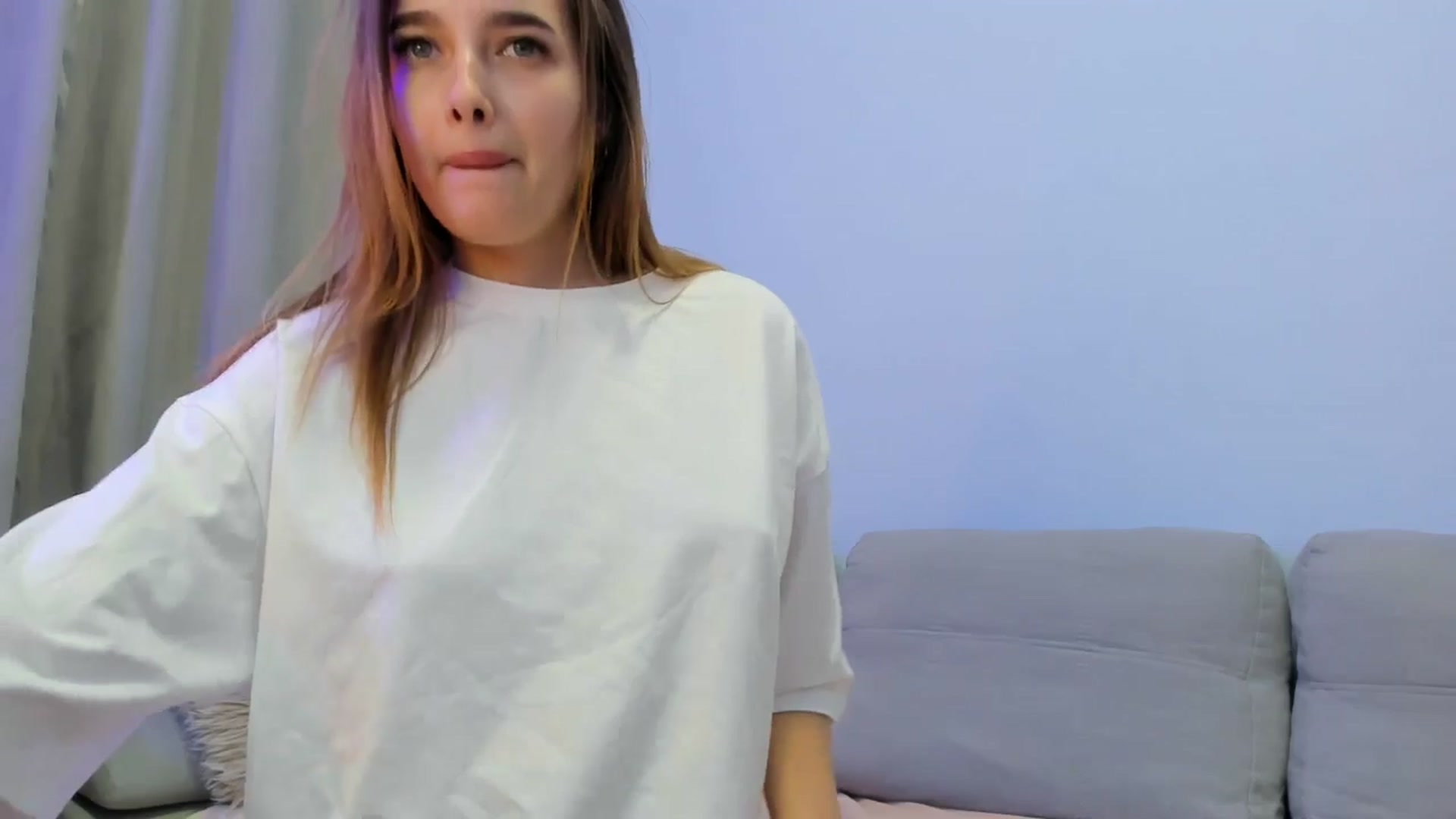 Gallery image thumbnail from TaisiaHot's myfreecams stream on, 08/27/2025, 12:41 image 19 of 20