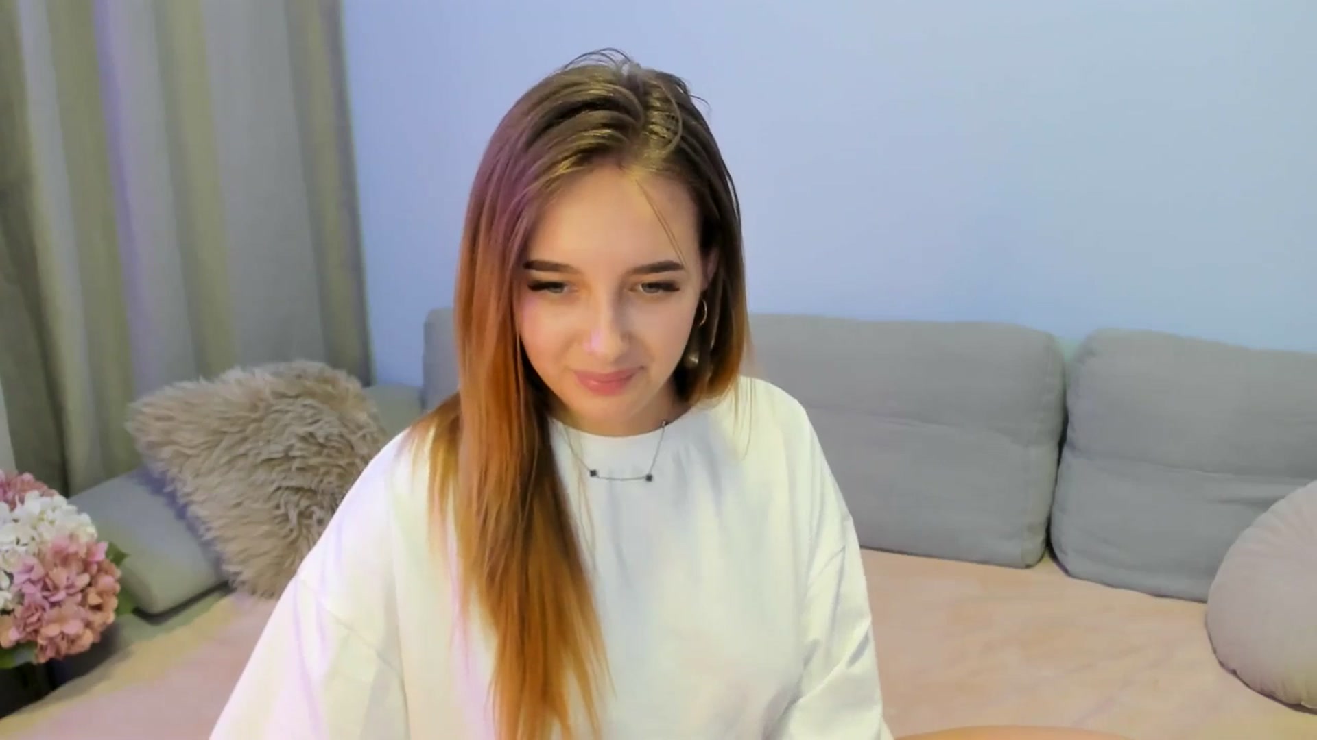 Gallery image thumbnail from TaisiaHot's myfreecams stream on, 08/27/2025, 13:04 image 3 of 20