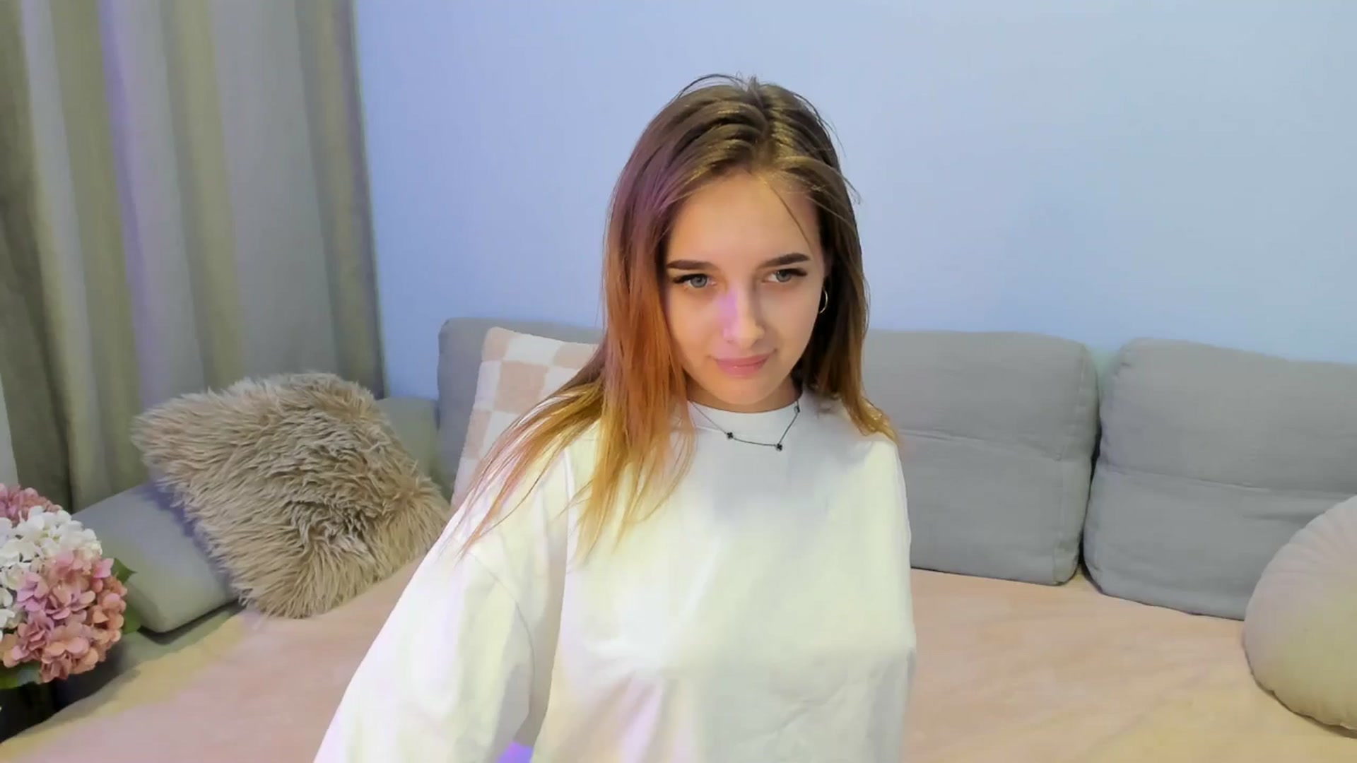 Gallery image thumbnail from TaisiaHot's myfreecams stream on, 08/27/2025, 13:04 image 6 of 20