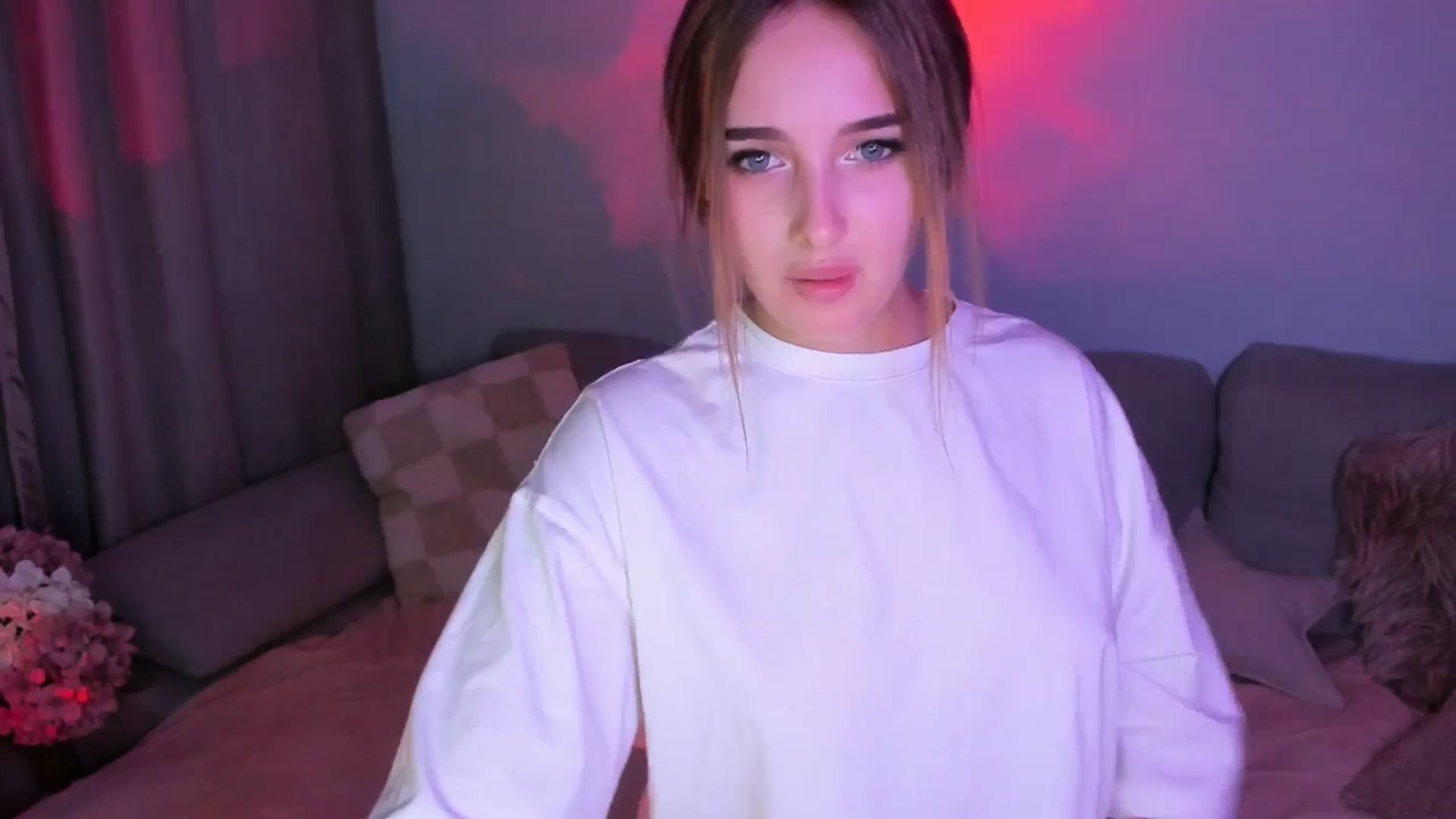 Gallery image thumbnail from TaisiaHot's myfreecams stream on, 09/07/2025, 12:03 image 12 of 20