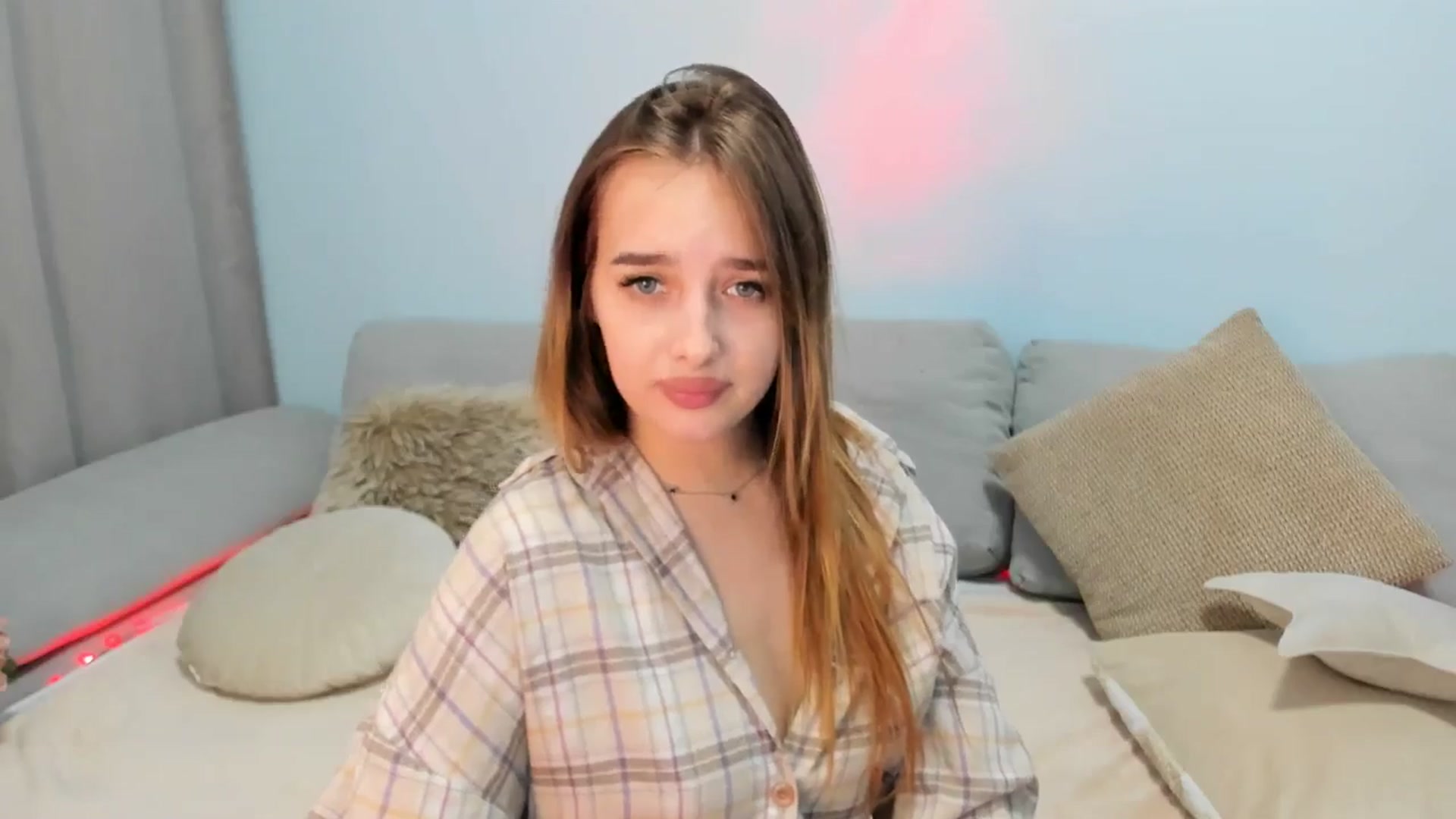 Gallery image thumbnail from TaisiaHot's myfreecams stream on, 09/12/2025, 13:55 image 8 of 20