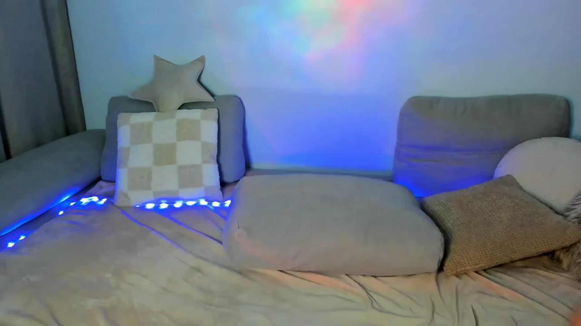 Gallery image thumbnail from TaisiaHot's myfreecams stream on, 09/20/2025, 13:20 image 12 of 20