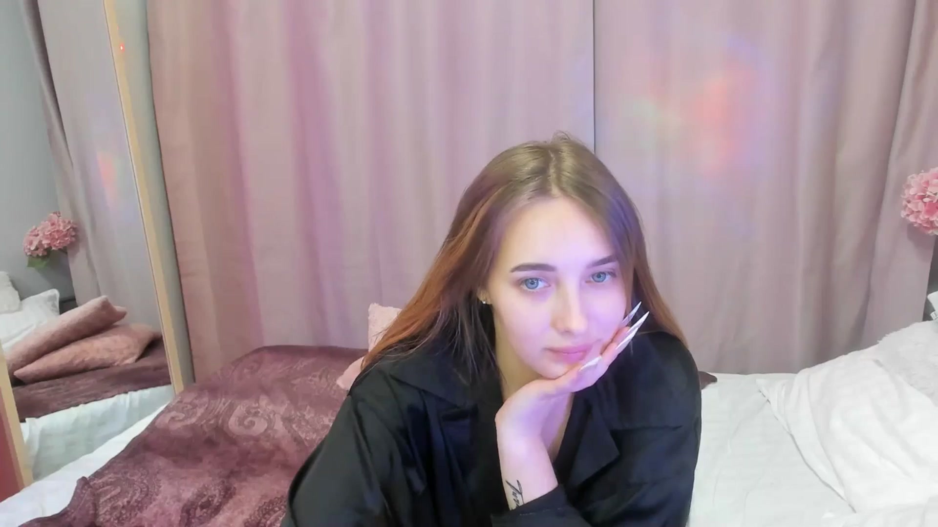 Gallery image thumbnail from TaisiaHot's myfreecams stream on, 11/04/2025, 13:55 image 10 of 20