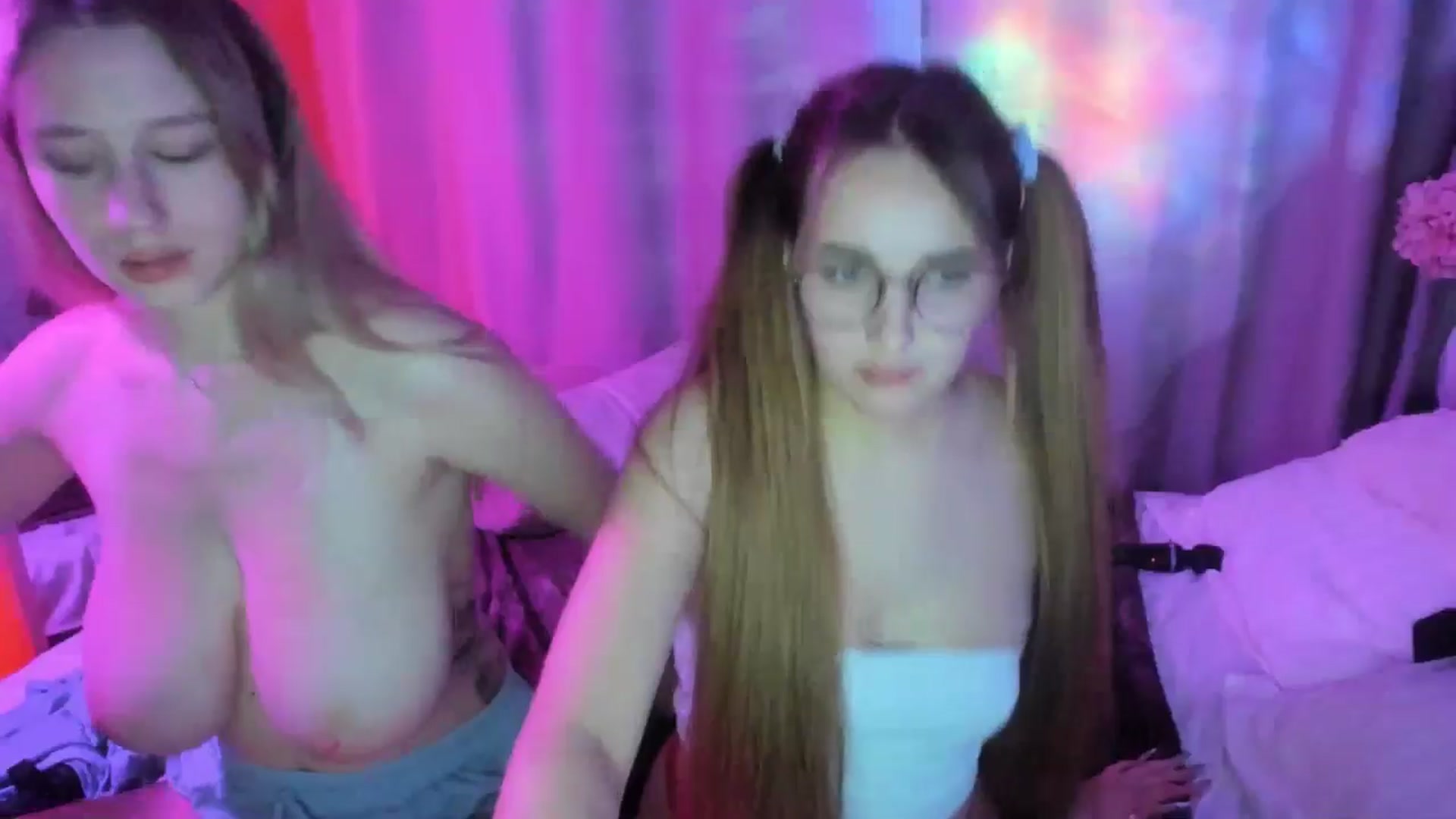 Gallery image thumbnail from TaisiaHot's myfreecams stream on, 11/04/2025, 17:14 image 10 of 20