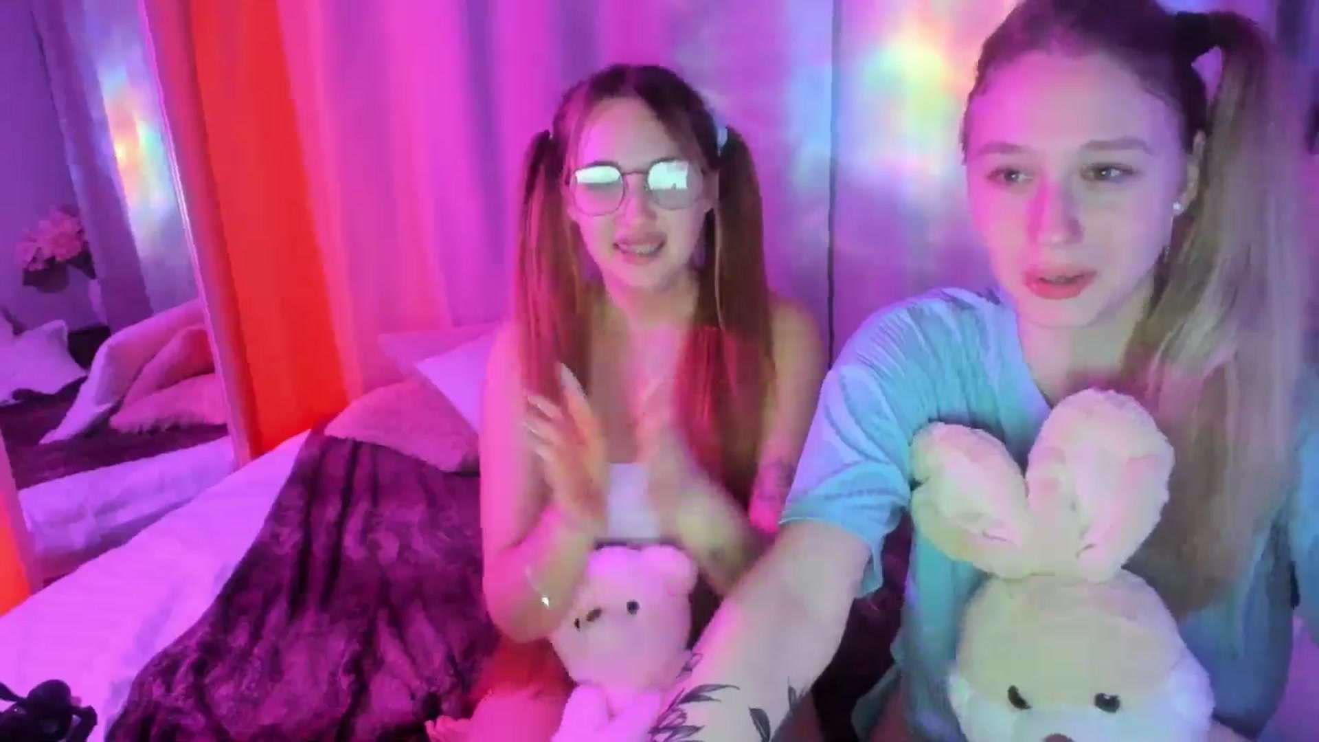 Gallery image thumbnail from TaisiaHot's myfreecams stream on, 11/04/2025, 17:14 image 3 of 20