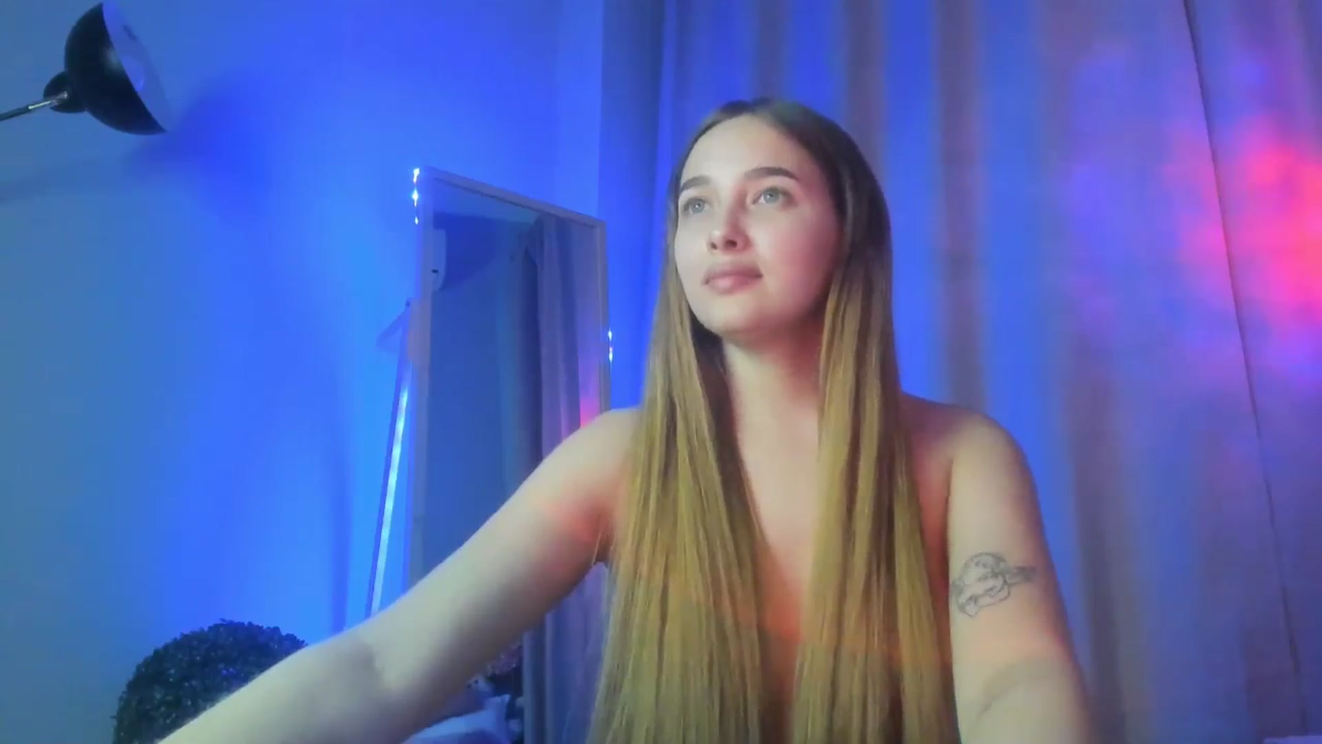 Gallery image thumbnail from TaisiaHot's myfreecams stream on, 11/07/2025, 13:12 image 13 of 20
