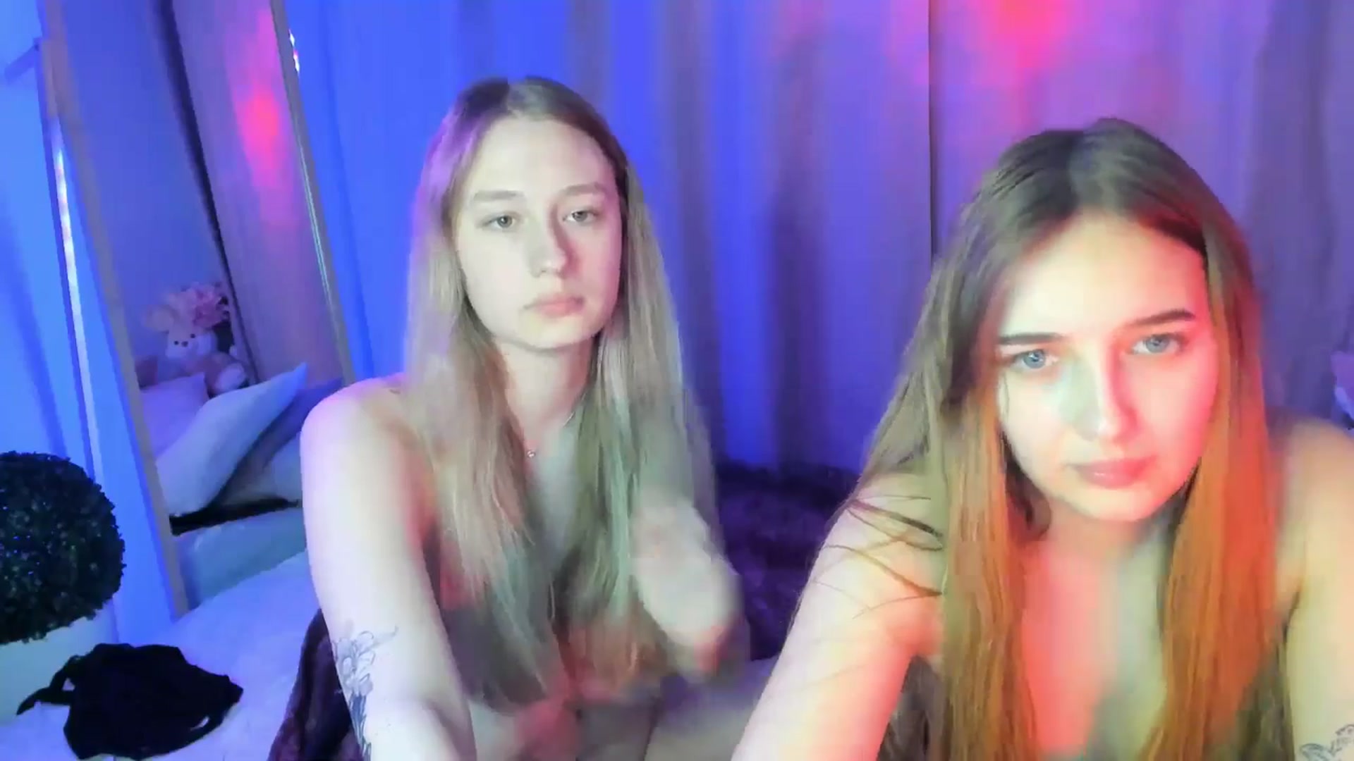 Gallery image thumbnail from TaisiaHot's myfreecams stream on, 11/10/2025, 14:08 image 17 of 20