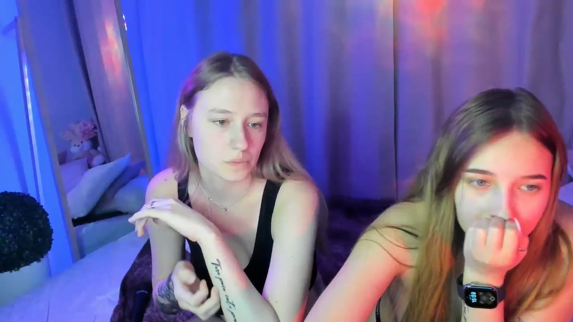 Gallery image thumbnail from TaisiaHot's myfreecams stream on, 11/10/2025, 14:08 image 18 of 20