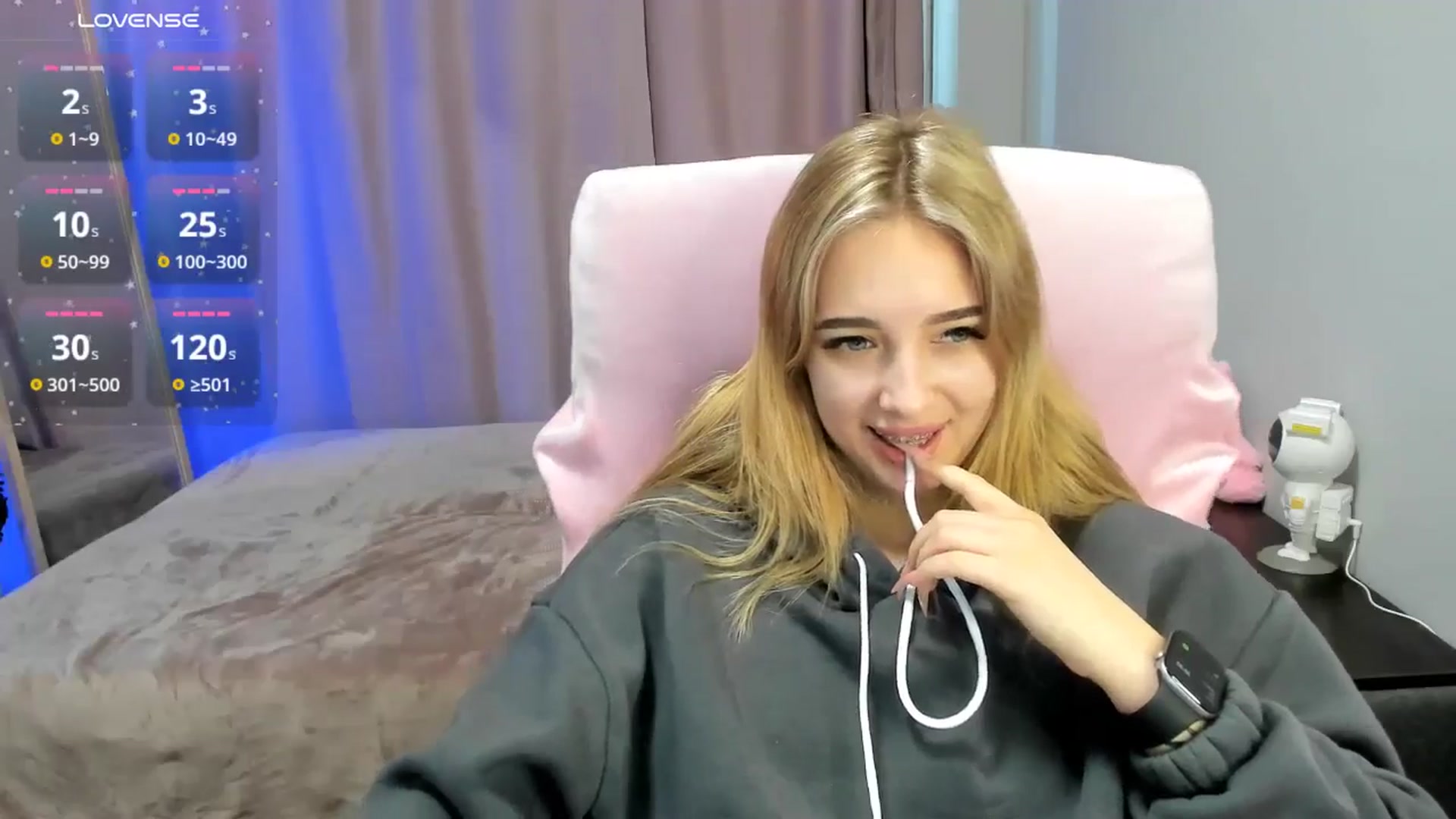 Gallery image thumbnail from TaisiaHot's myfreecams stream on, 11/24/2025, 08:44 image 3 of 20