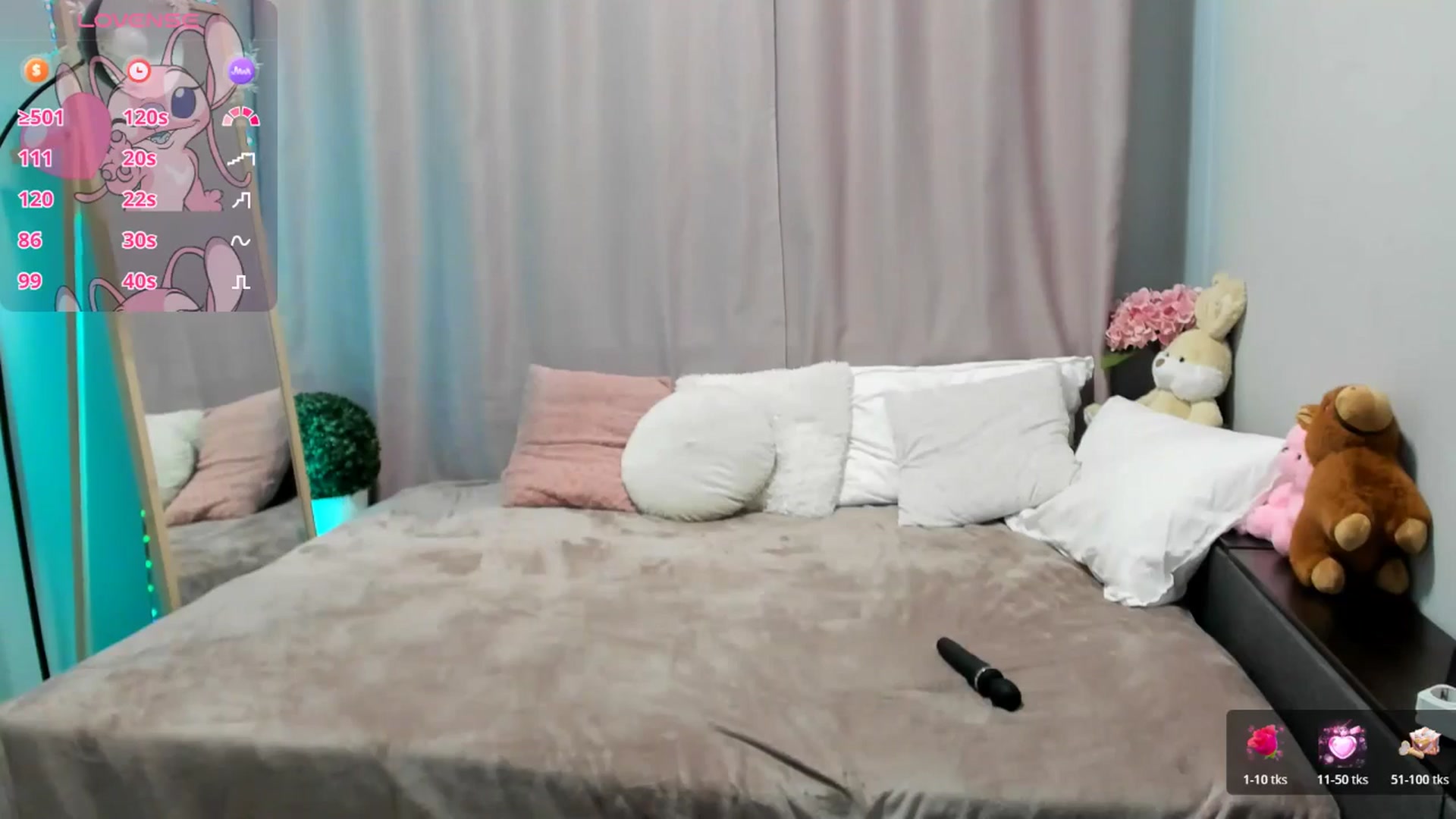 Gallery image thumbnail from TaisiaHot's myfreecams stream on, 12/12/2025, 09:01 image 15 of 20