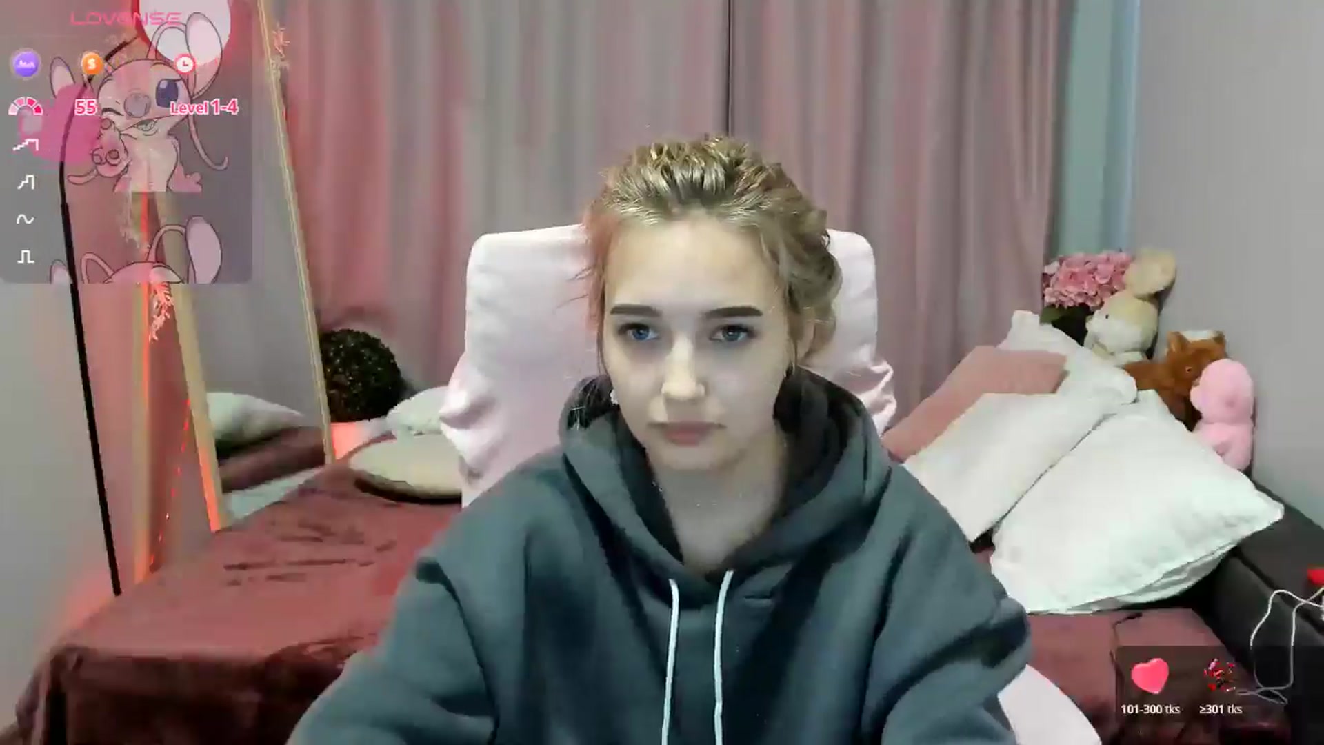 Gallery image thumbnail from TaisiaHot's myfreecams stream on, 12/17/2025, 09:39 image 6 of 20