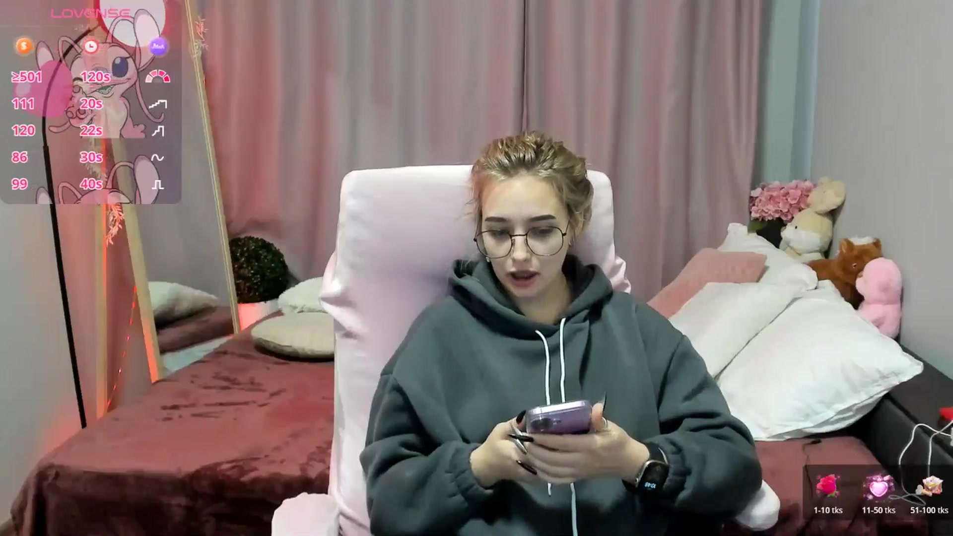 Gallery image thumbnail from TaisiaHot's myfreecams stream on, 12/17/2025, 09:39 image 2 of 20