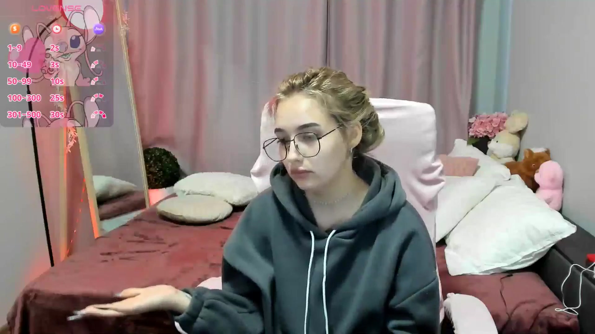 Gallery image thumbnail from TaisiaHot's myfreecams stream on, 12/17/2025, 09:39 image 3 of 20