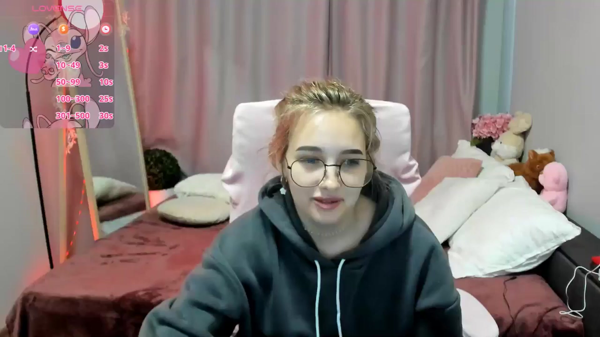 Gallery image thumbnail from TaisiaHot's myfreecams stream on, 12/17/2025, 09:39 image 4 of 20