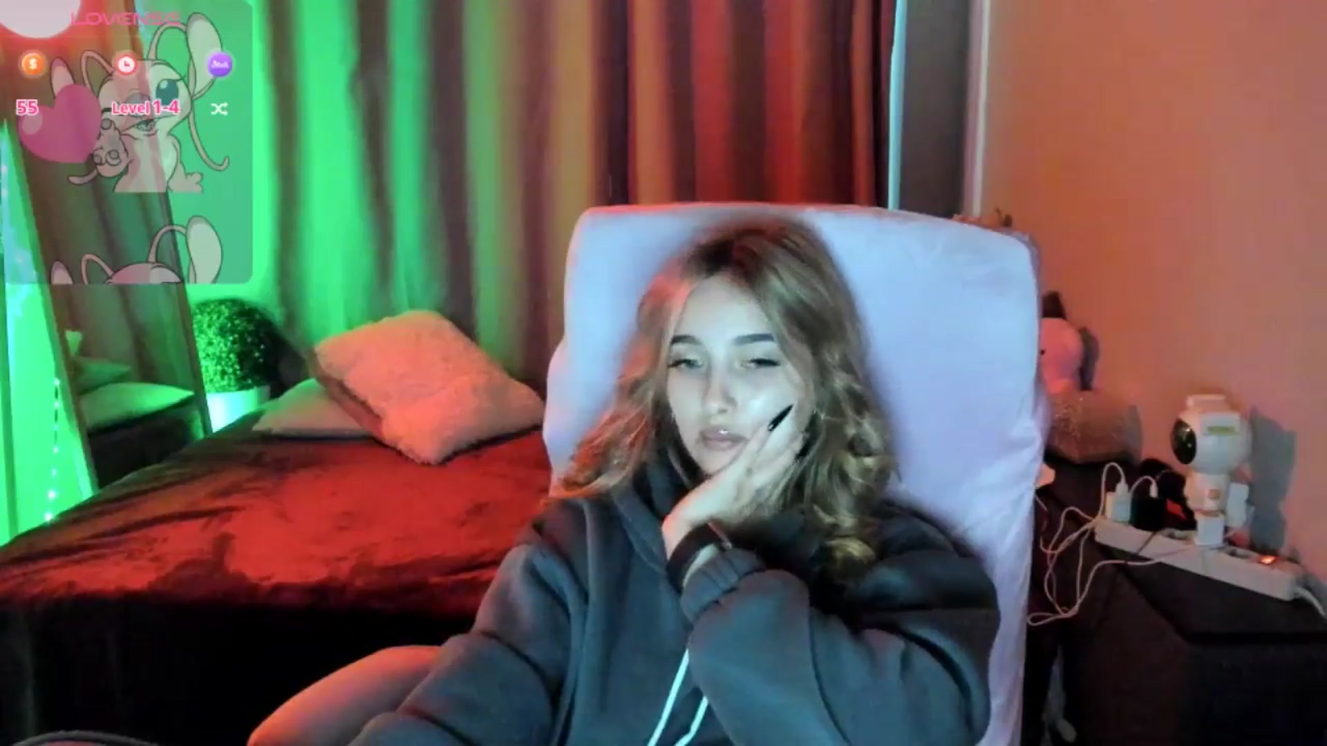 Gallery image thumbnail from TaisiaHot's myfreecams stream on, 12/21/2025, 09:10 image 7 of 20