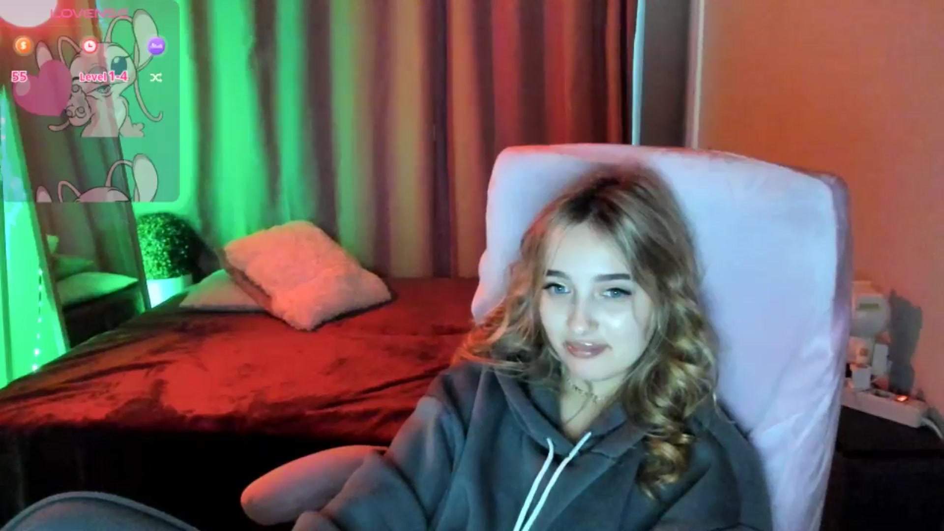Gallery image thumbnail from TaisiaHot's myfreecams stream on, 12/21/2025, 09:10 image 9 of 20
