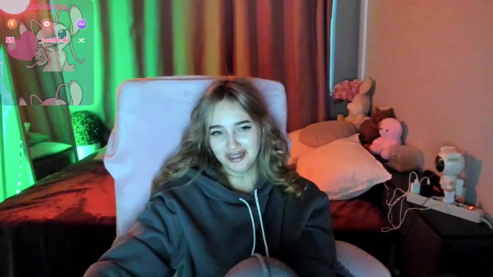 Gallery image thumbnail from TaisiaHot's myfreecams stream on, 12/21/2025, 09:10 image 5 of 20