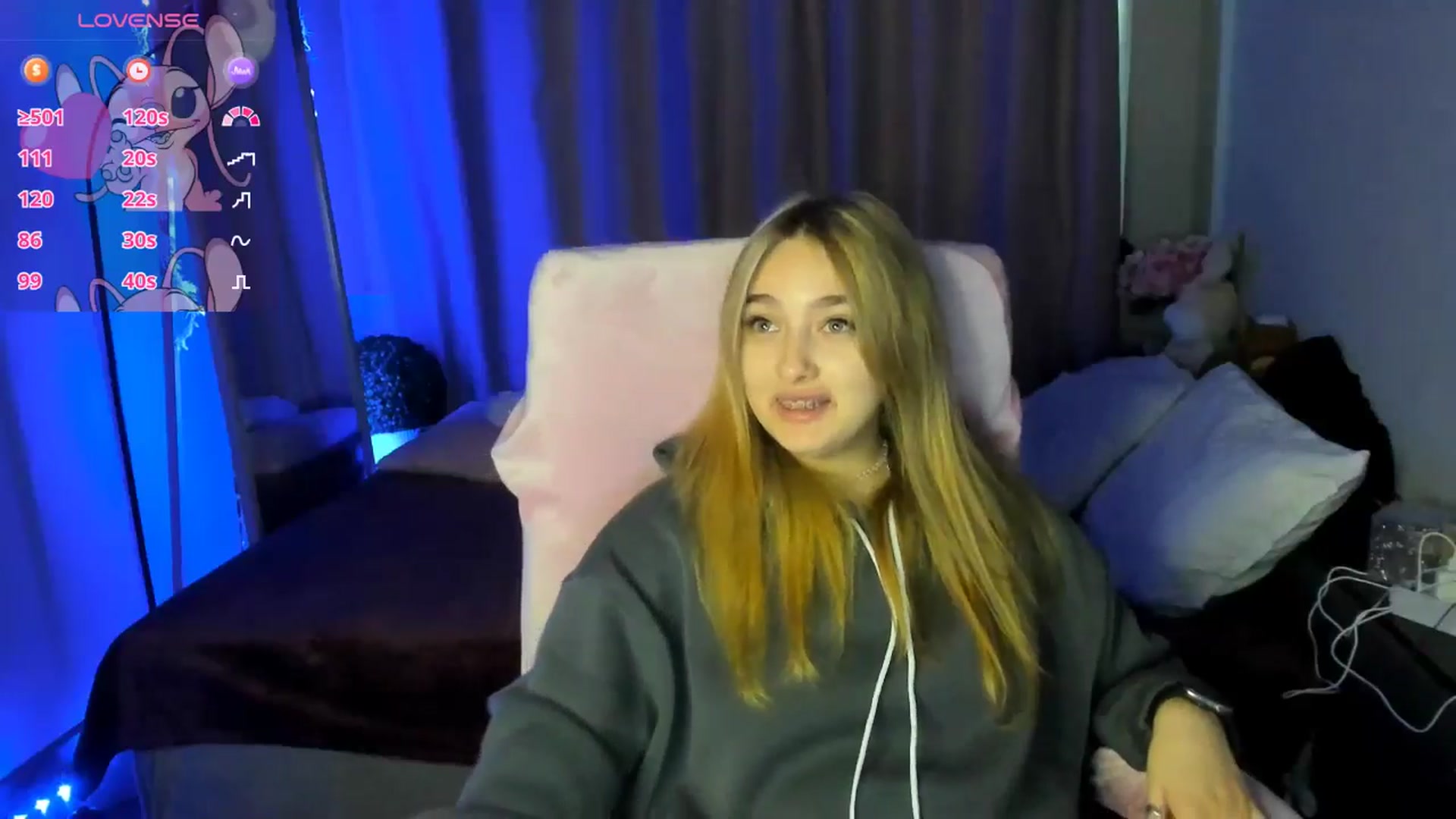 Gallery image thumbnail from TaisiaHot's myfreecams stream on, 12/24/2025, 08:59 image 4 of 20